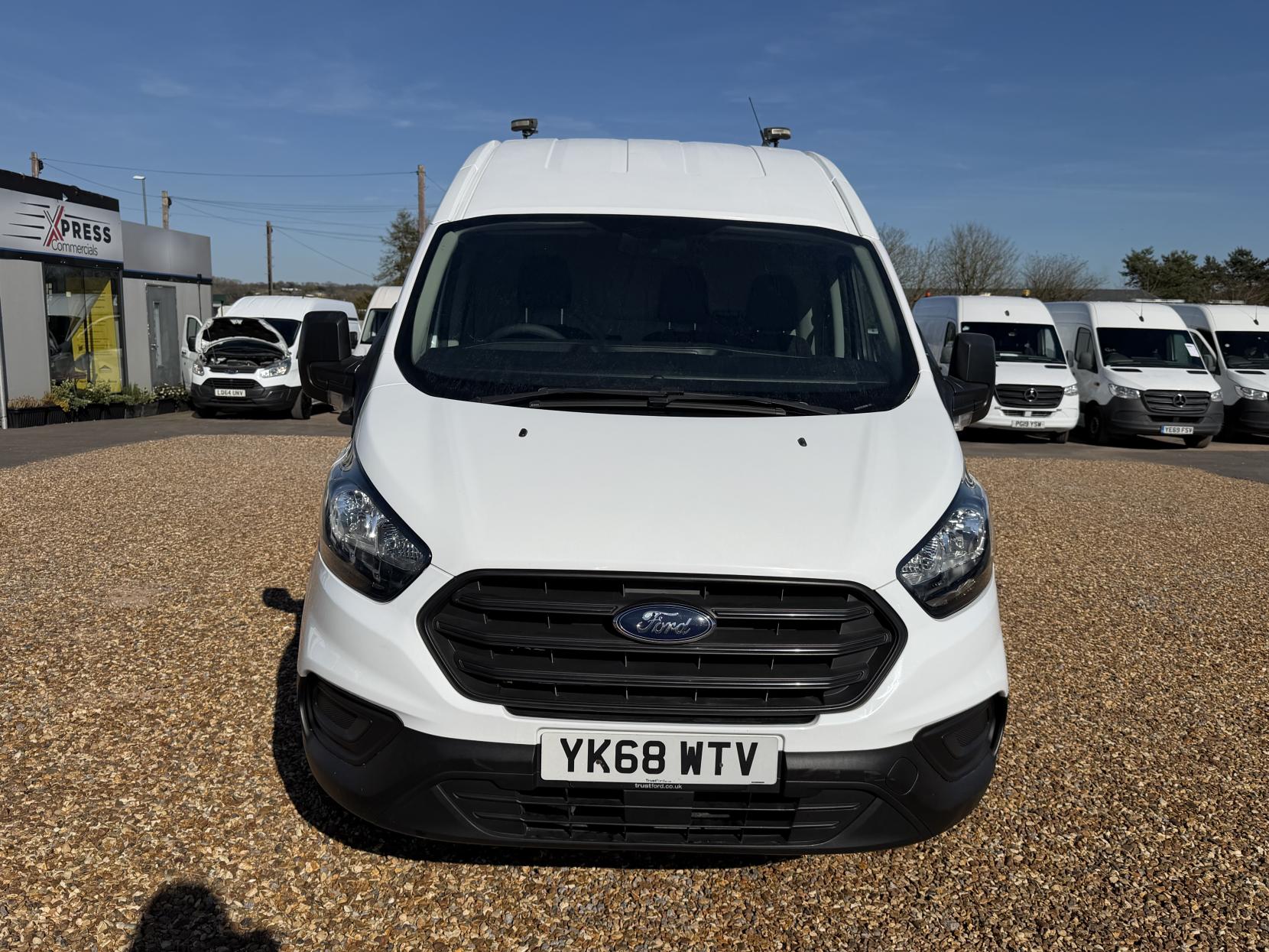 Ford Transit Custom 2.0 320 EcoBlue Panel Van 5dr Diesel Manual L2 H2 Euro 6 (130 ps)