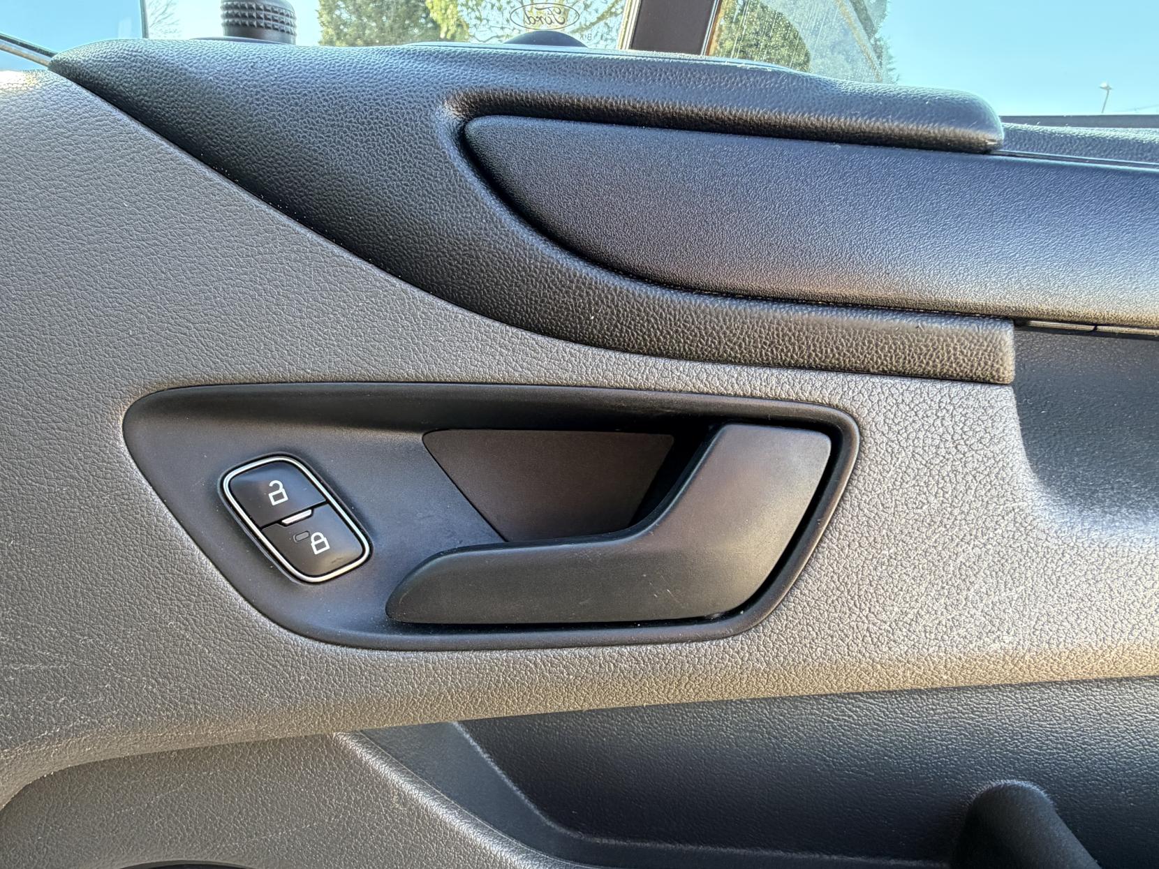 Ford Transit Custom 2.0 320 EcoBlue Panel Van 5dr Diesel Manual L2 H2 Euro 6 (130 ps)