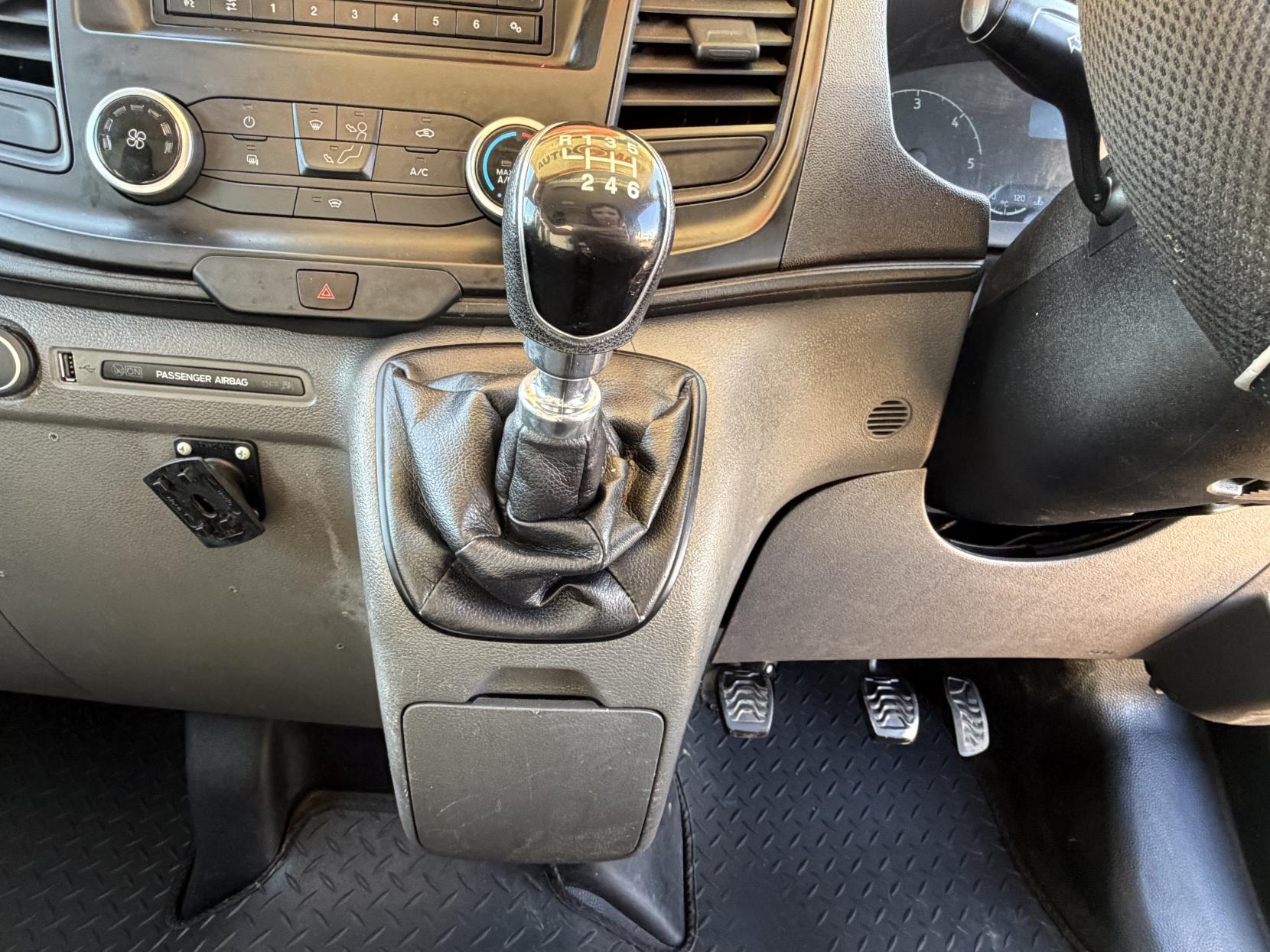 Ford Transit Custom 2.0 320 EcoBlue Panel Van 5dr Diesel Manual L2 H2 Euro 6 (130 ps)