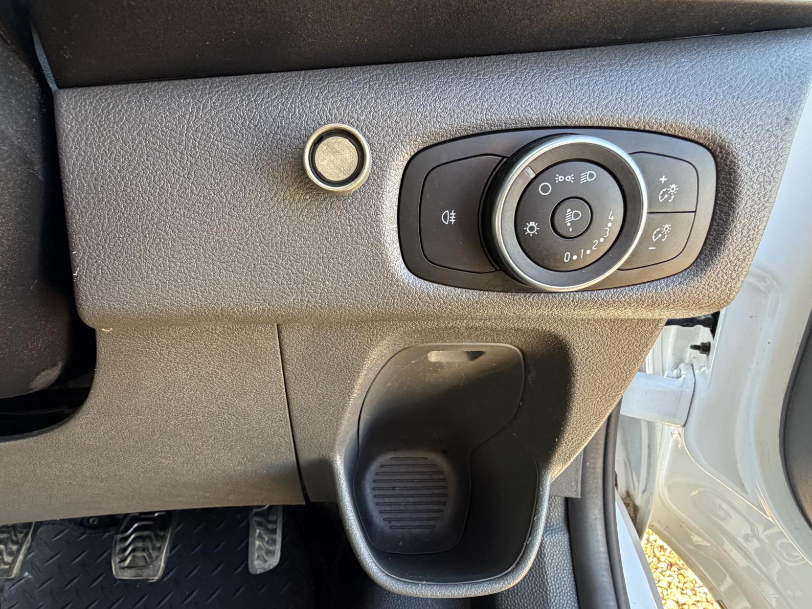 Ford Transit Custom 2.0 320 EcoBlue Panel Van 5dr Diesel Manual L2 H2 Euro 6 (130 ps)