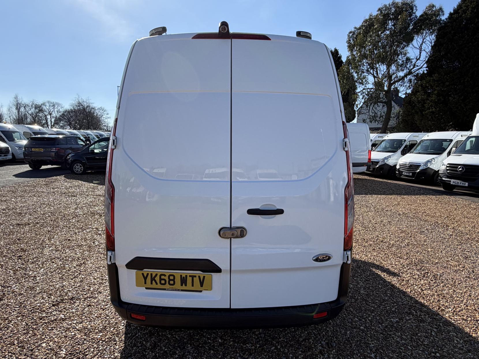 Ford Transit Custom 2.0 320 EcoBlue Panel Van 5dr Diesel Manual L2 H2 Euro 6 (130 ps)