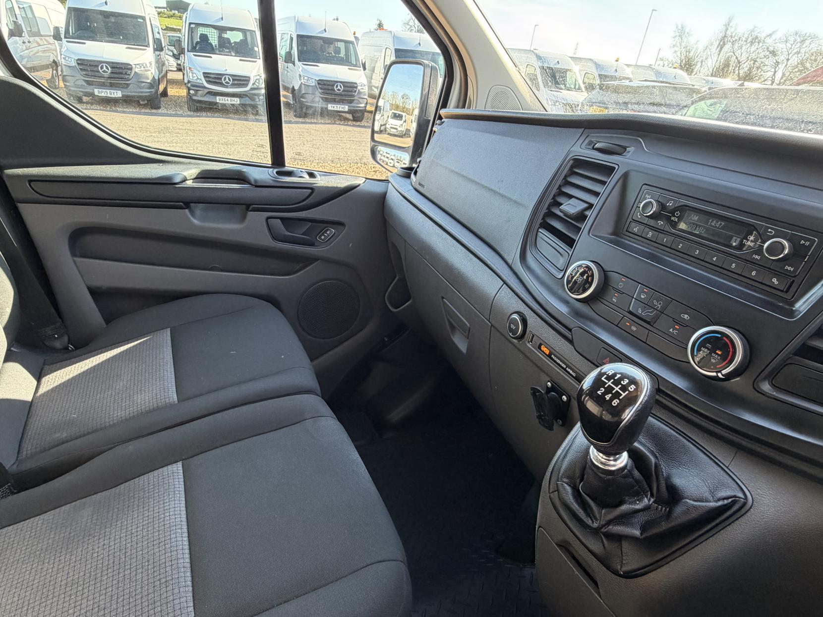 Ford Transit Custom 2.0 320 EcoBlue Panel Van 5dr Diesel Manual L2 H2 Euro 6 (130 ps)