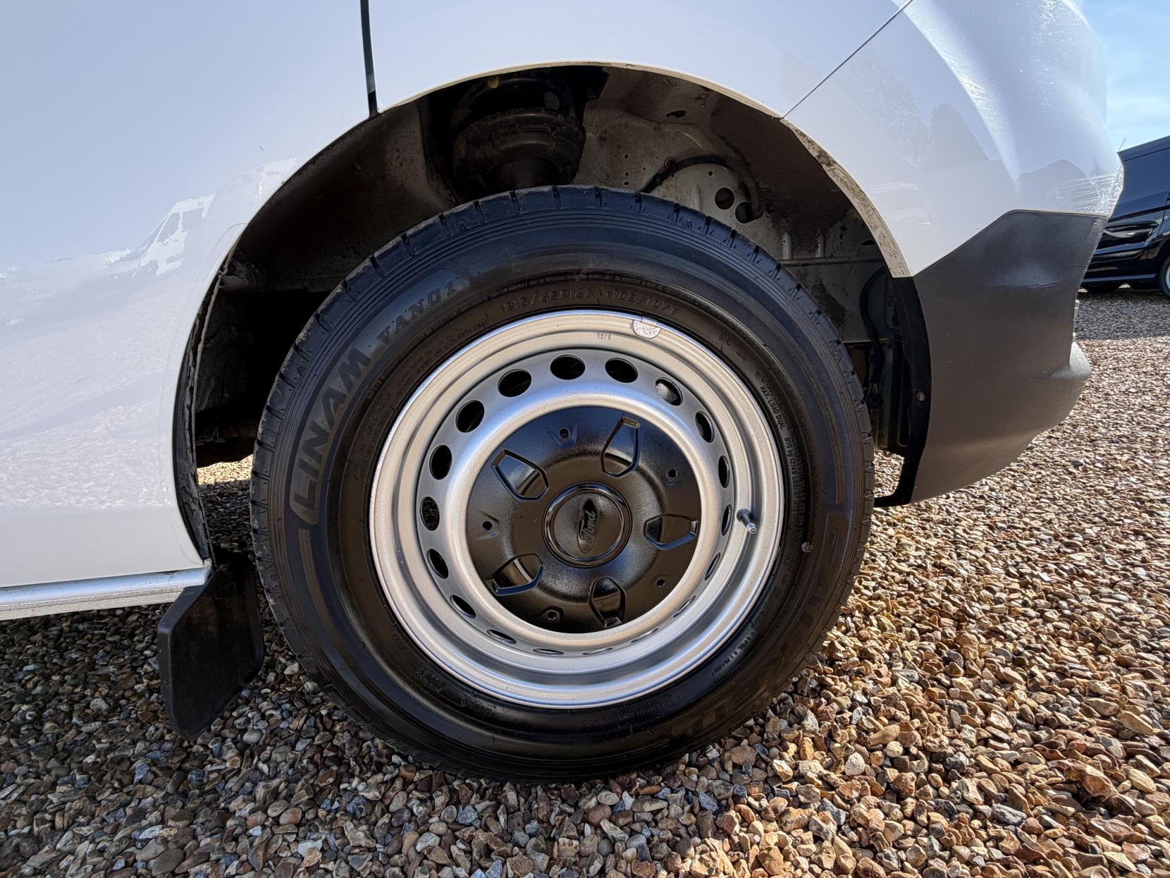 Ford Transit Custom 2.0 320 EcoBlue Panel Van 5dr Diesel Manual L2 H2 Euro 6 (130 ps)