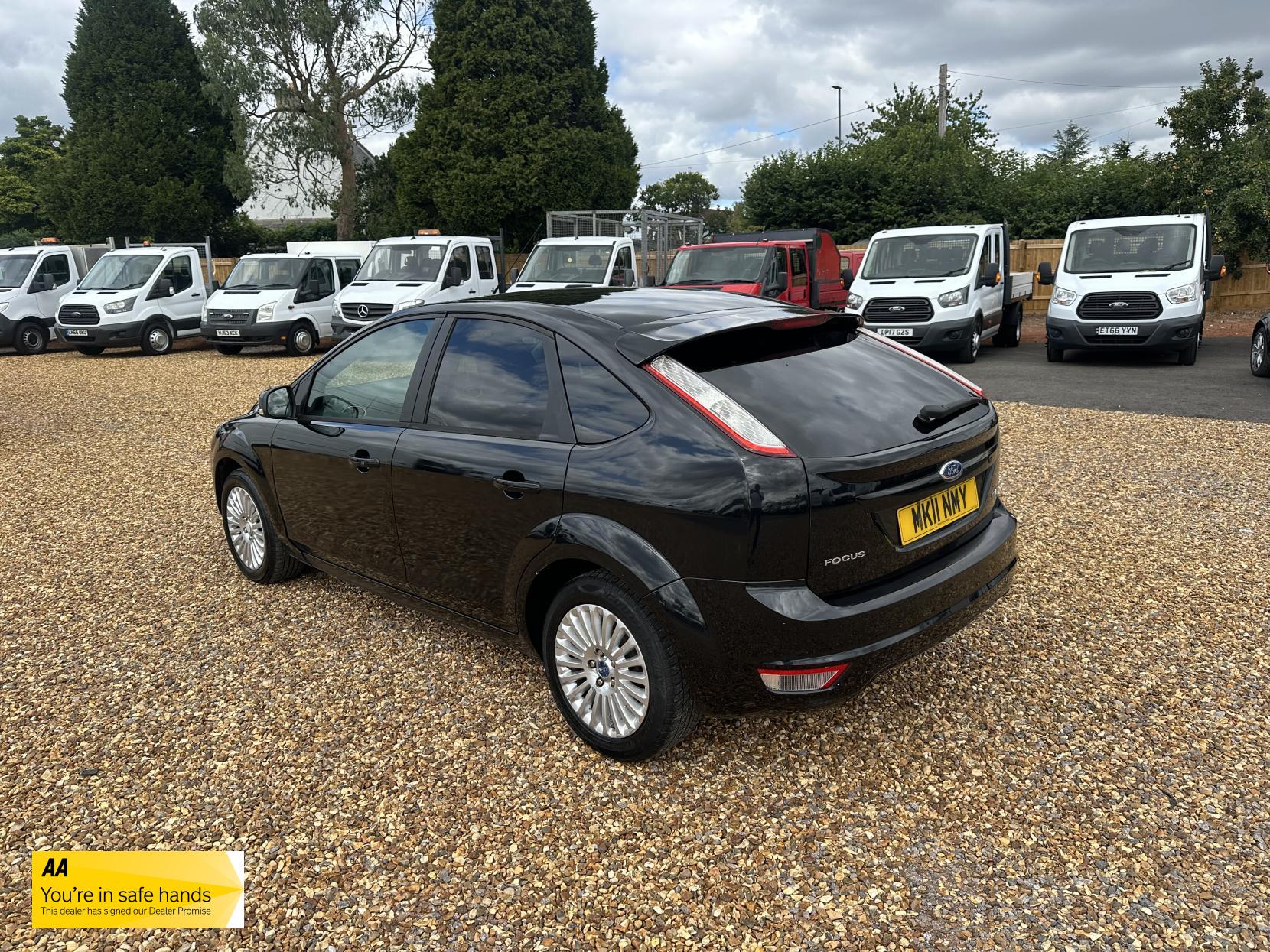 Ford Focus 1.6 Titanium Hatchback 5dr Petrol Manual (159 g/km, 99 bhp)