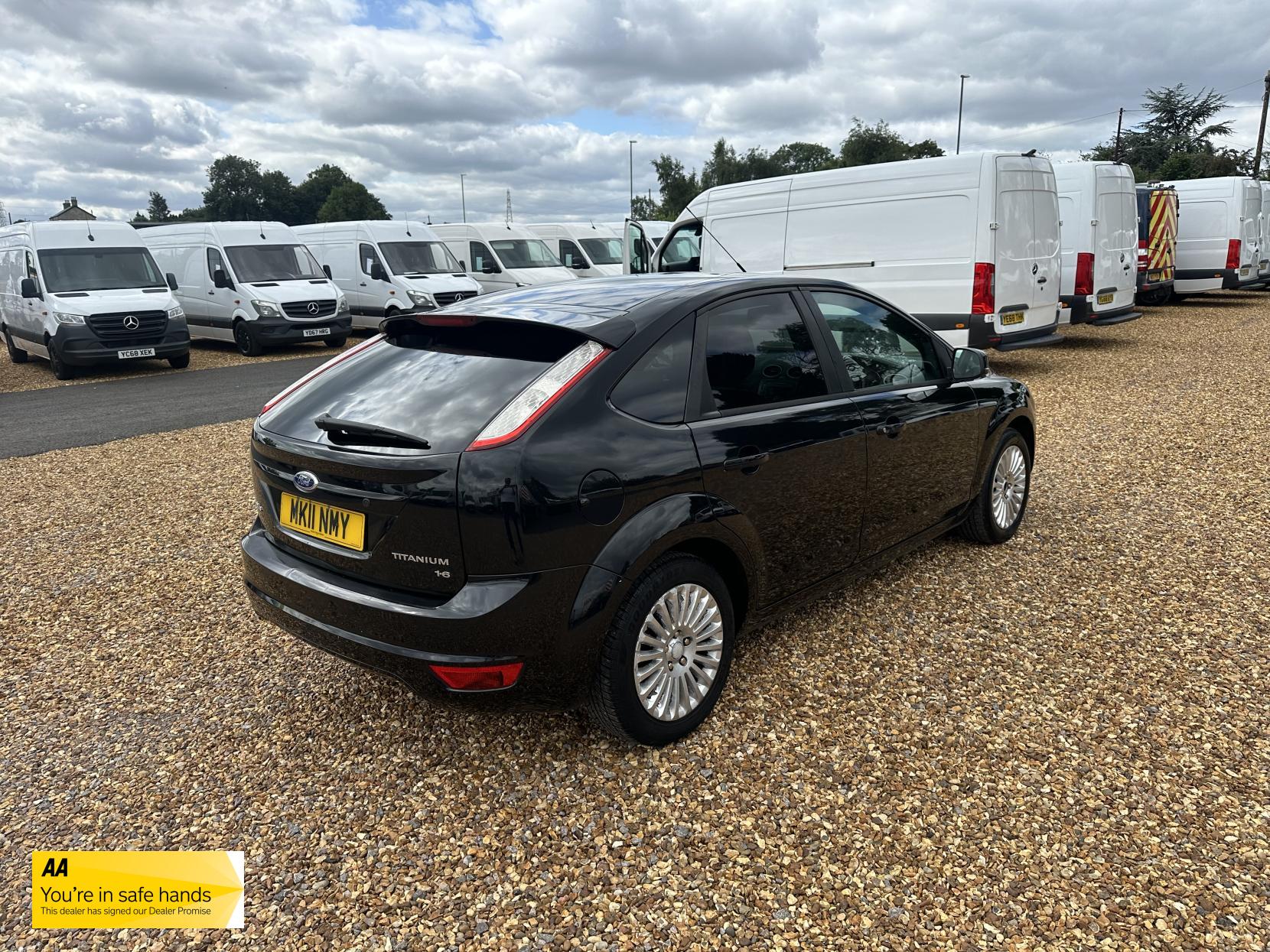 Ford Focus 1.6 Titanium Hatchback 5dr Petrol Manual (159 g/km, 99 bhp)