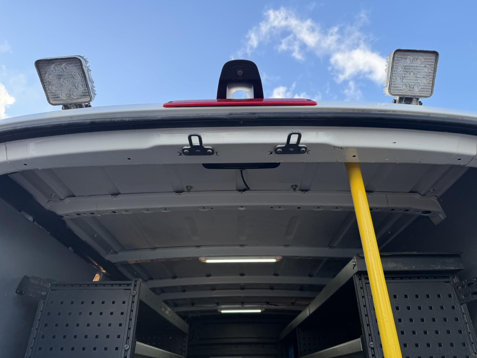 Mercedes-Benz Sprinter 2.1 316 CDI Panel Van 5dr Diesel Manual RWD L2 H2 Euro 6 (163 ps)