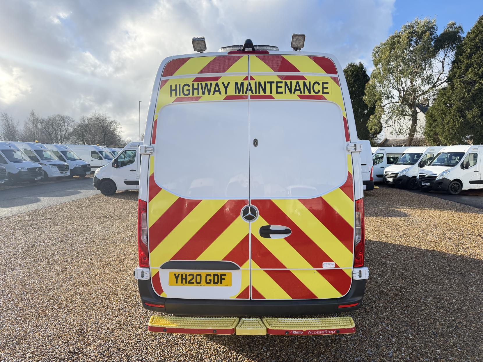 Mercedes-Benz Sprinter 2.1 316 CDI Panel Van 5dr Diesel Manual RWD L2 H2 Euro 6 (163 ps)