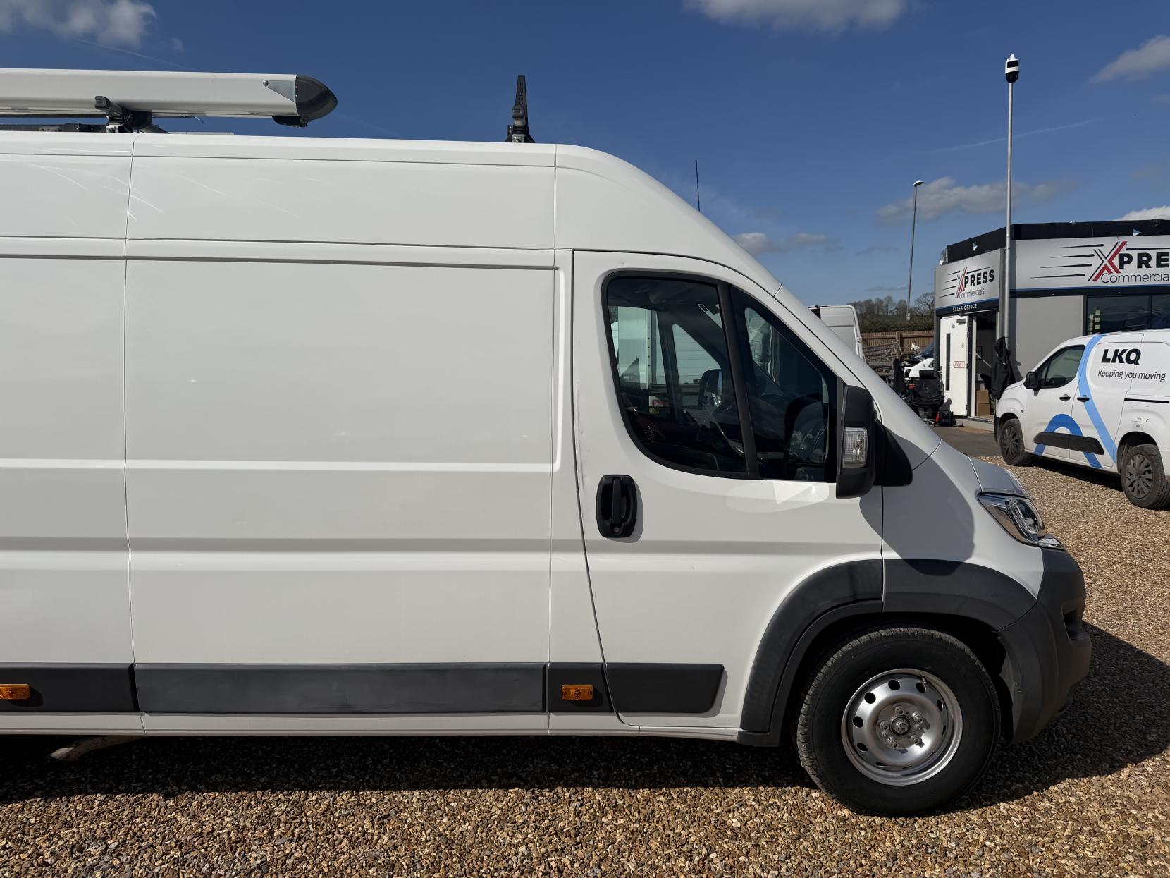 Citroen Relay 2.2 HDi 35 Panel Van 5dr Diesel Manual L4 High Roof Euro 5 (Heavy) (130 ps)