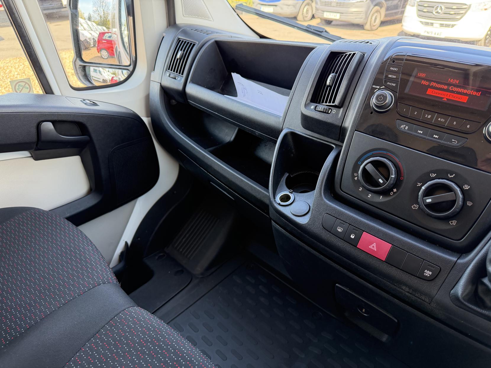 Citroen Relay 2.2 HDi 35 Panel Van 5dr Diesel Manual L4 High Roof Euro 5 (Heavy) (130 ps)