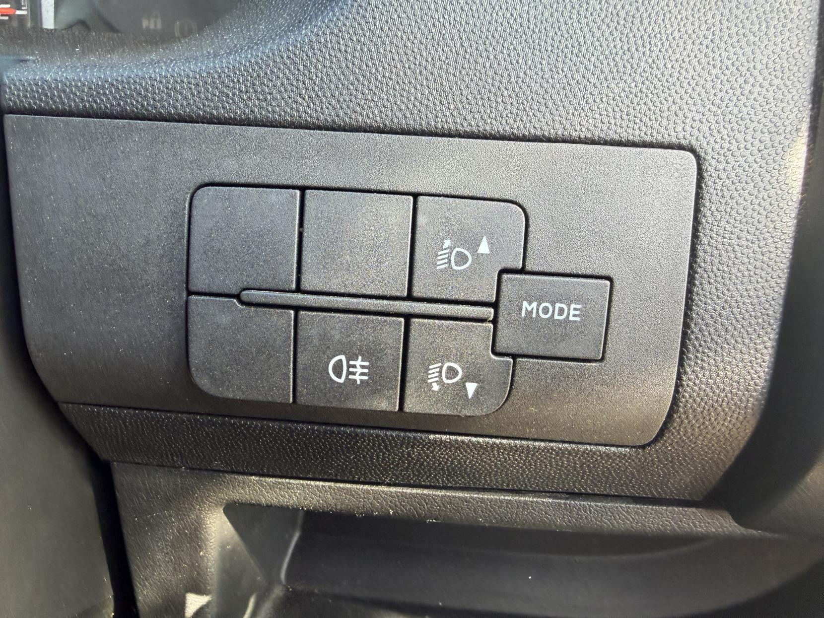 Citroen Relay 2.2 HDi 35 Panel Van 5dr Diesel Manual L4 High Roof Euro 5 (Heavy) (130 ps)