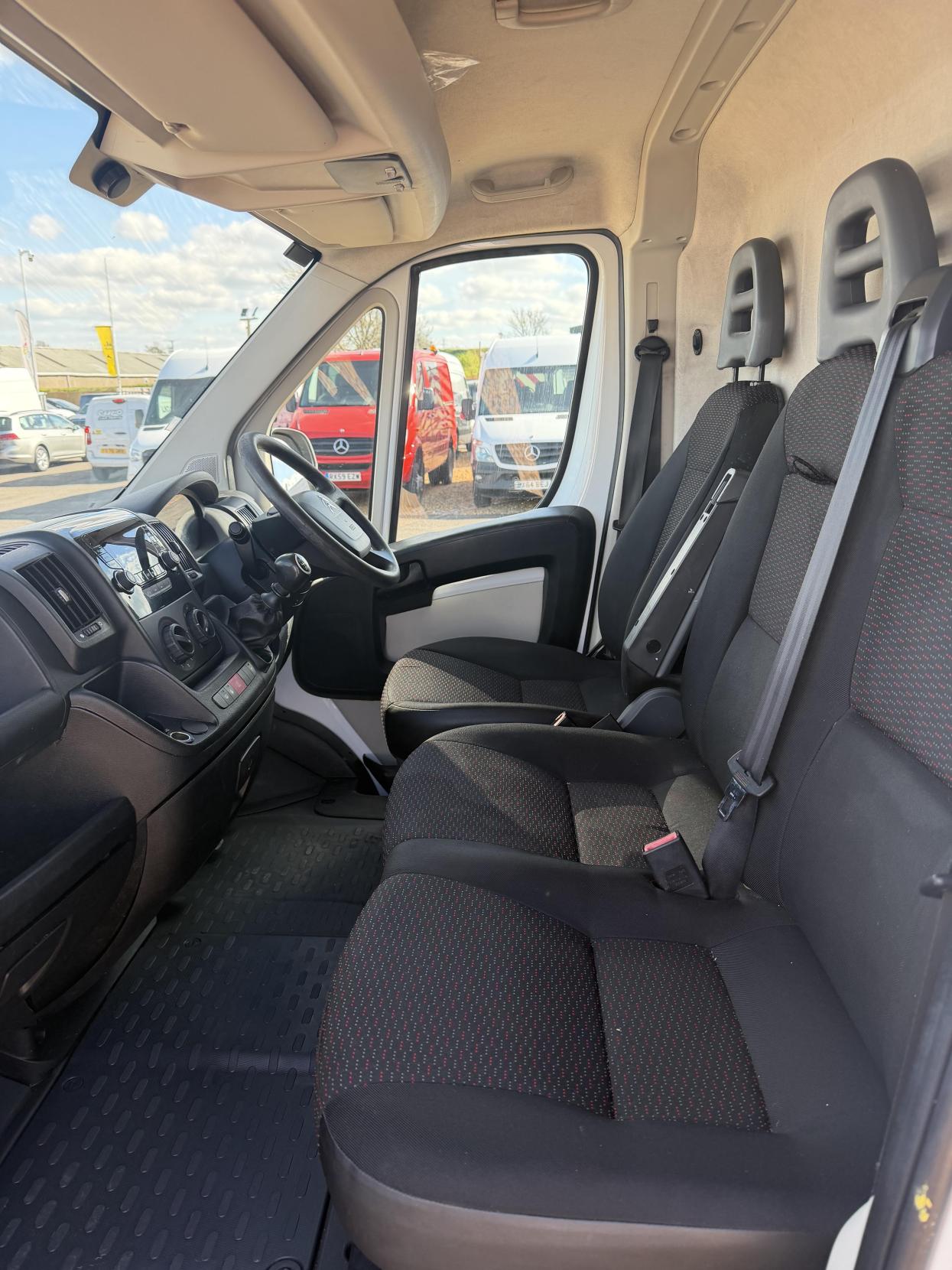 Citroen Relay 2.2 HDi 35 Panel Van 5dr Diesel Manual L4 High Roof Euro 5 (Heavy) (130 ps)