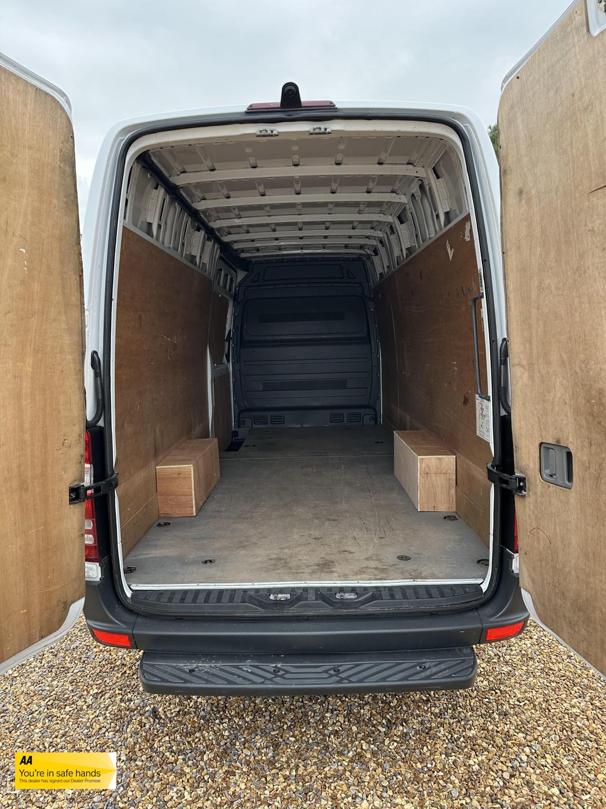 Mercedes-Benz Sprinter 2.1 311 CDi Panel Van 5dr Diesel Manual RWD L3 H3 (234 g/km, 112 bhp)