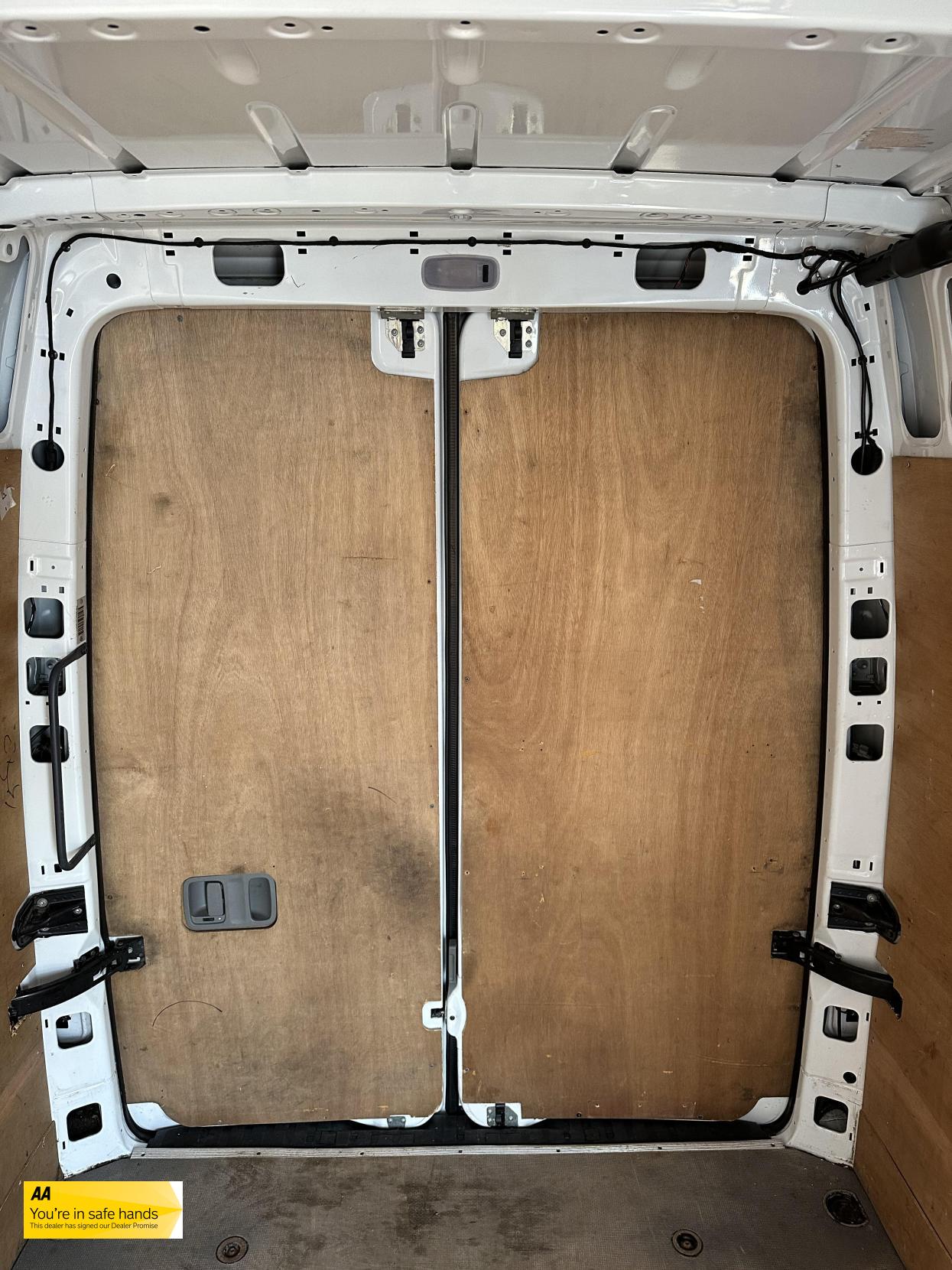 Mercedes-Benz Sprinter 2.1 311 CDi Panel Van 5dr Diesel Manual RWD L3 H3 (234 g/km, 112 bhp)