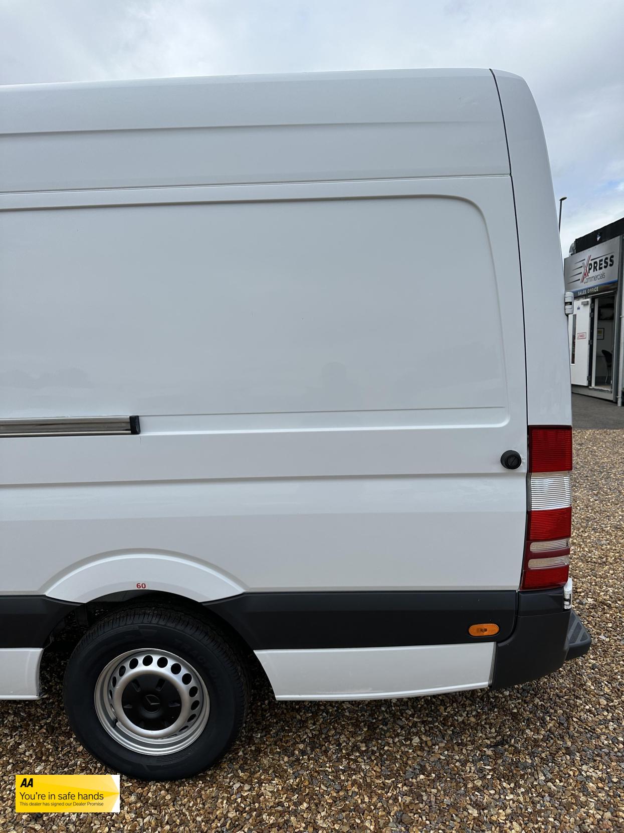 Mercedes-Benz Sprinter 2.1 311 CDi Panel Van 5dr Diesel Manual RWD L3 H3 (234 g/km, 112 bhp)