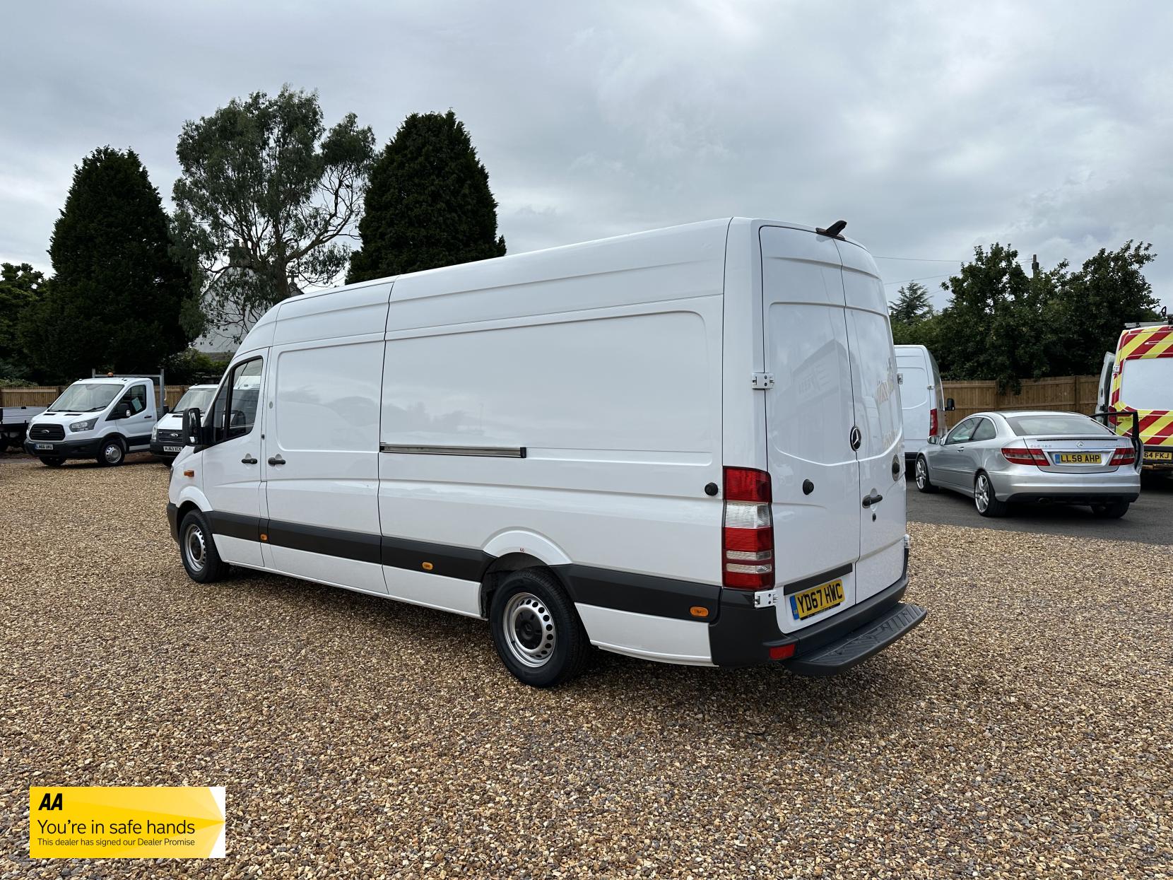 Mercedes-Benz Sprinter 2.1 311 CDi Panel Van 5dr Diesel Manual RWD L3 H3 (234 g/km, 112 bhp)