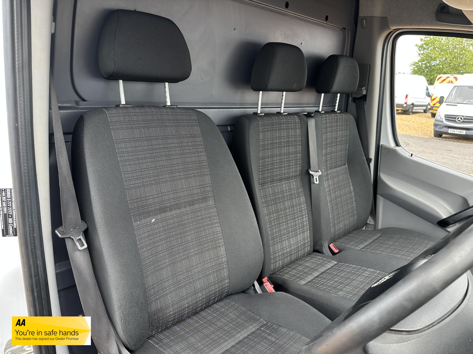 Mercedes-Benz Sprinter 2.1 311 CDi Panel Van 5dr Diesel Manual RWD L3 H3 (234 g/km, 112 bhp)