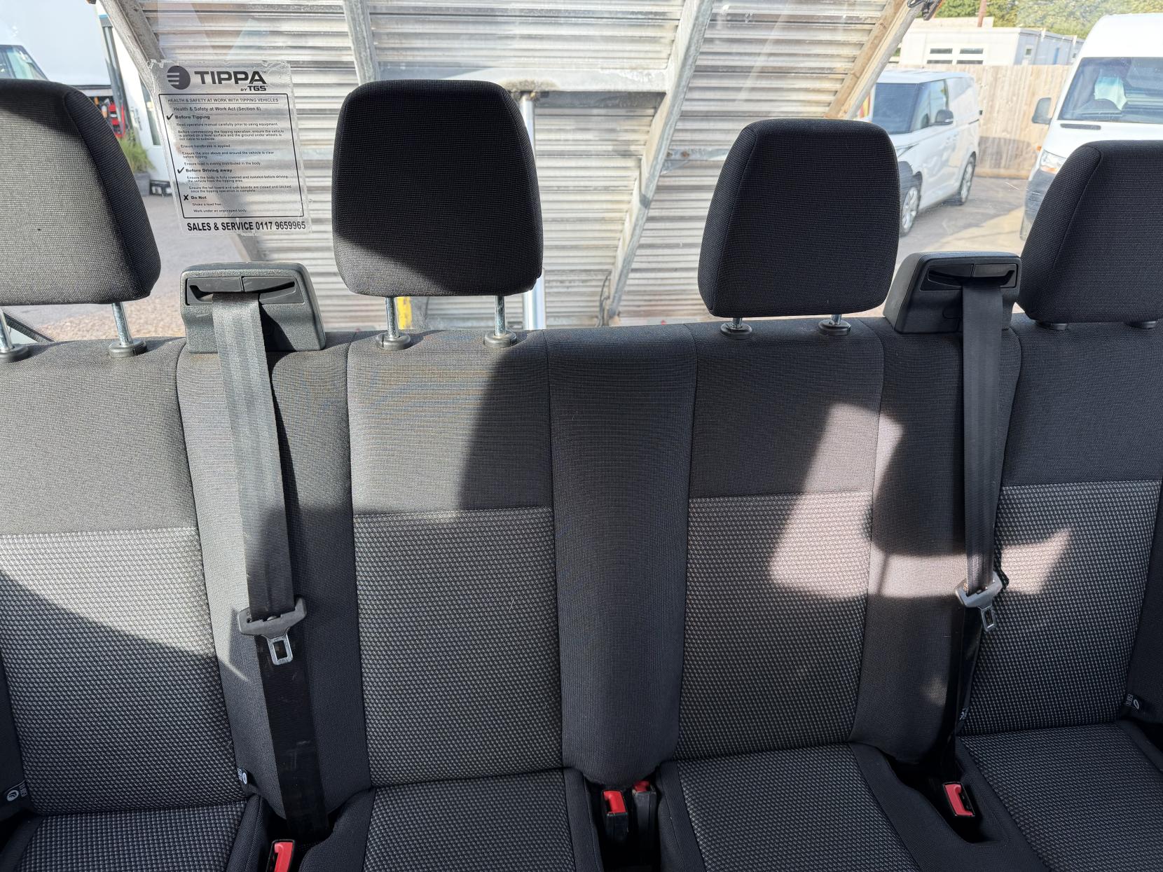2018 Ford Transit 2.0 350 EcoBlue Chassis Double Cab 4dr Diesel Manual RWD L3 H1 Euro 6 (DRW) (105 ps) - Thumbnail 3