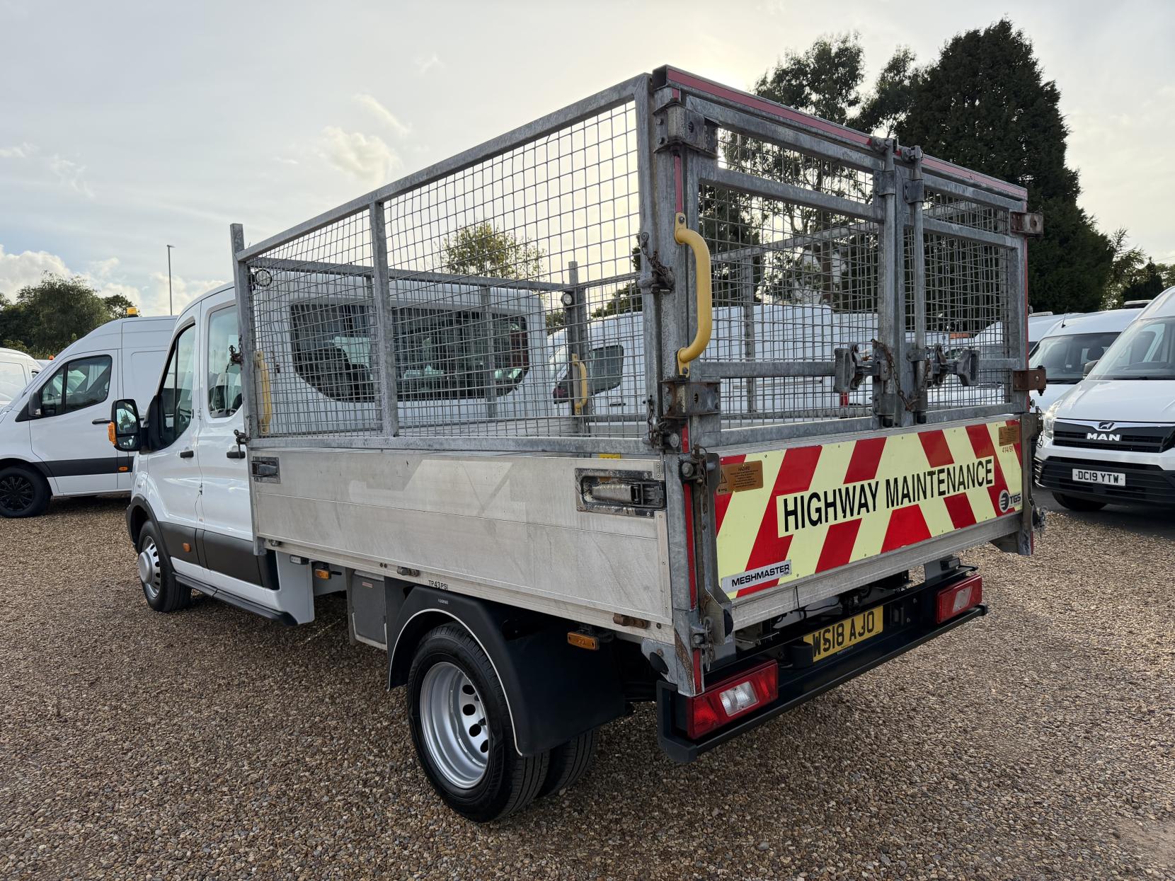 2018 Ford Transit 2.0 350 EcoBlue Chassis Double Cab 4dr Diesel Manual RWD L3 H1 Euro 6 (DRW) (105 ps) - Thumbnail 17