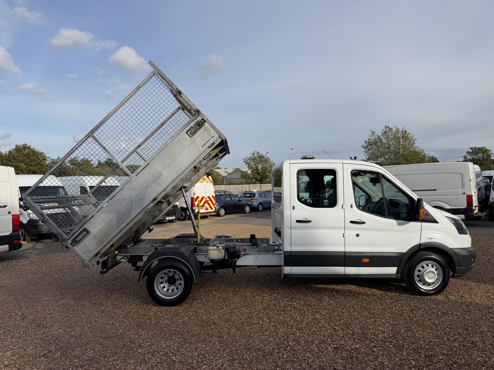 2018 Ford Transit 2.0 350 EcoBlue Chassis Double Cab 4dr Diesel Manual RWD L3 H1 Euro 6 (DRW) (105 ps) - Thumbnail 12