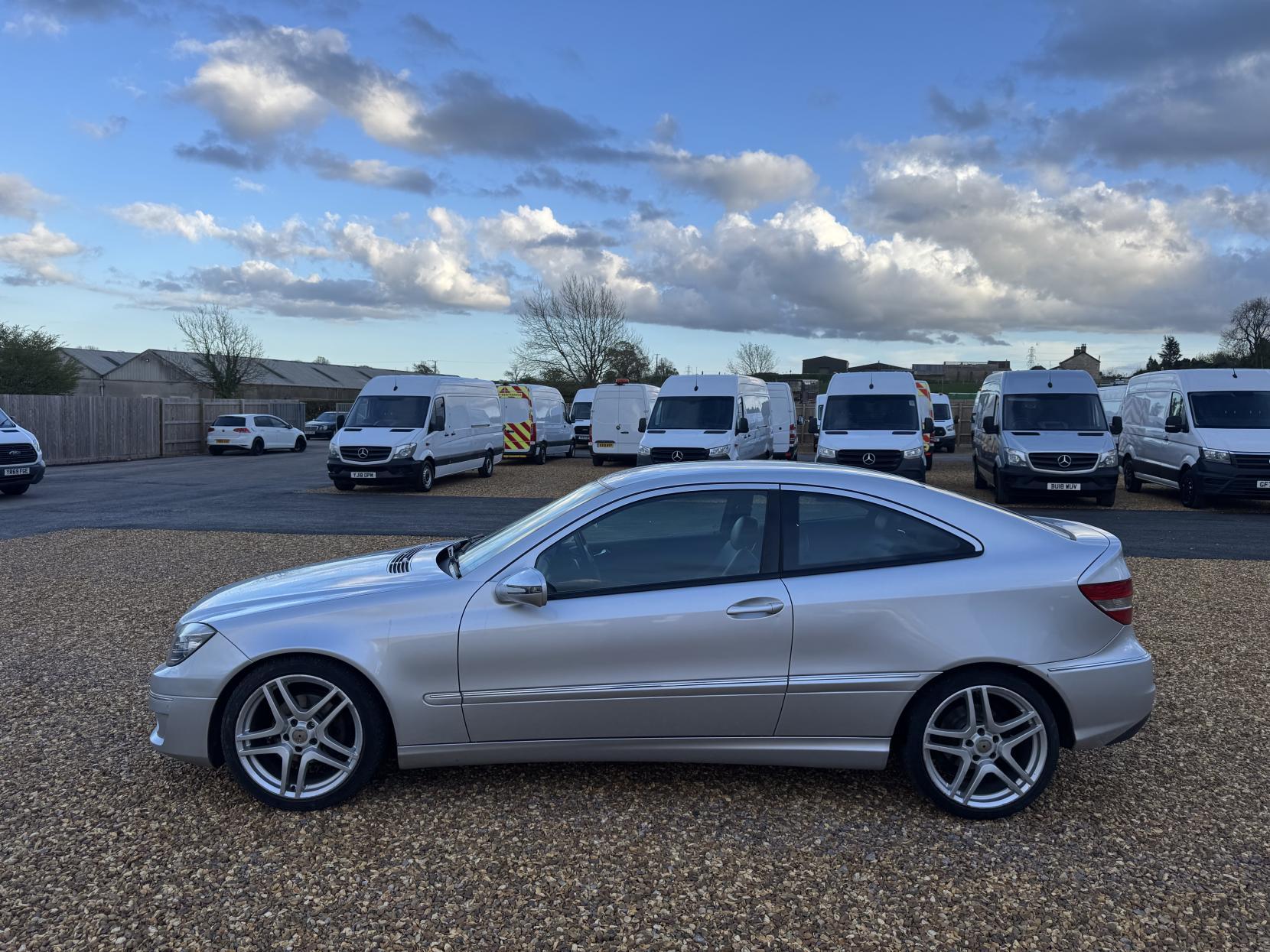 Mercedes-Benz CLC Class 1.8 CLC180K Sport Coupe 3dr Petrol Auto Euro 4 (143 ps)