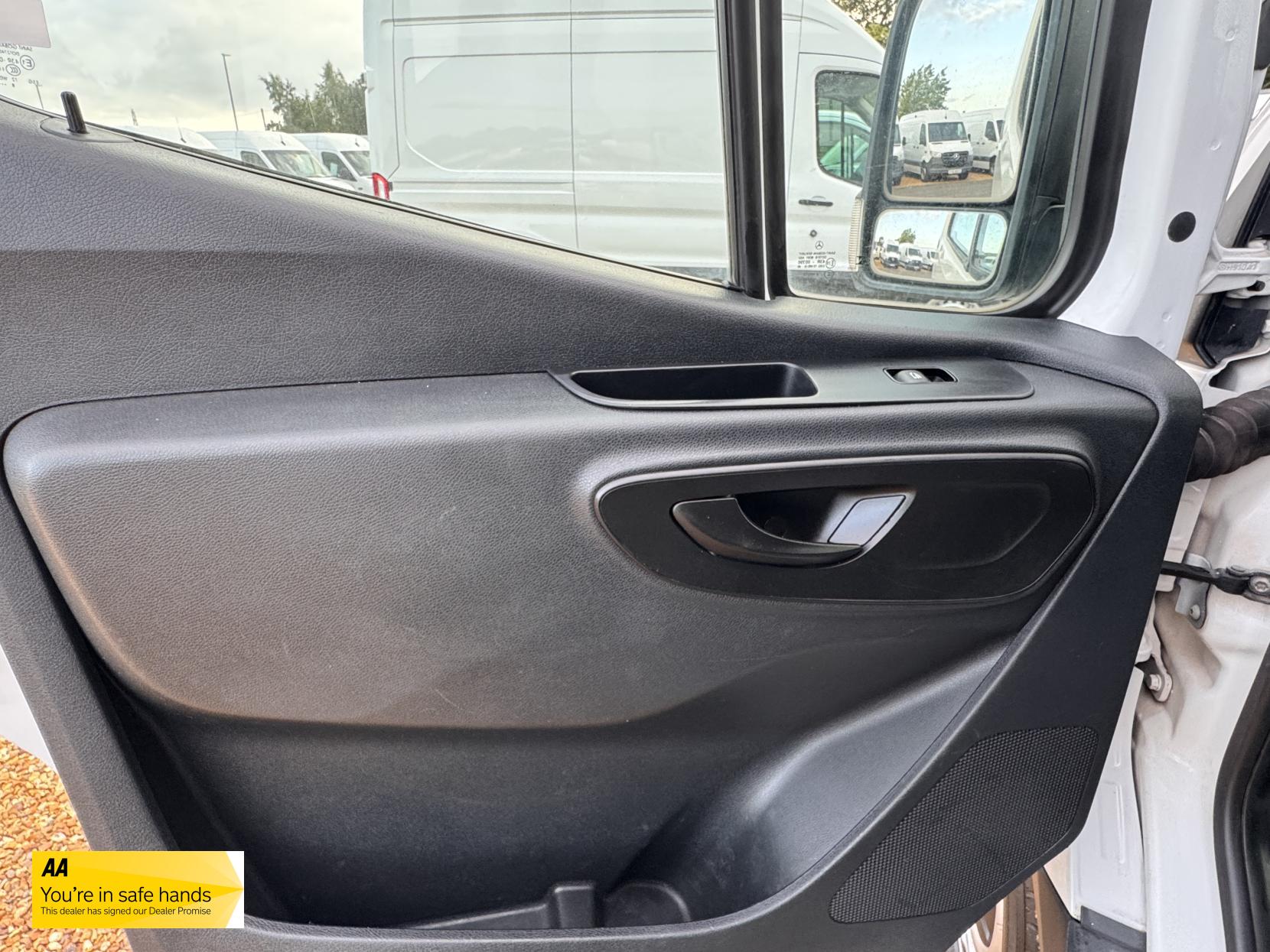 Mercedes-Benz Sprinter 2.1 316 CDI Panel Van 5dr Diesel Manual RWD L2 H2 Euro 6 (163 ps)