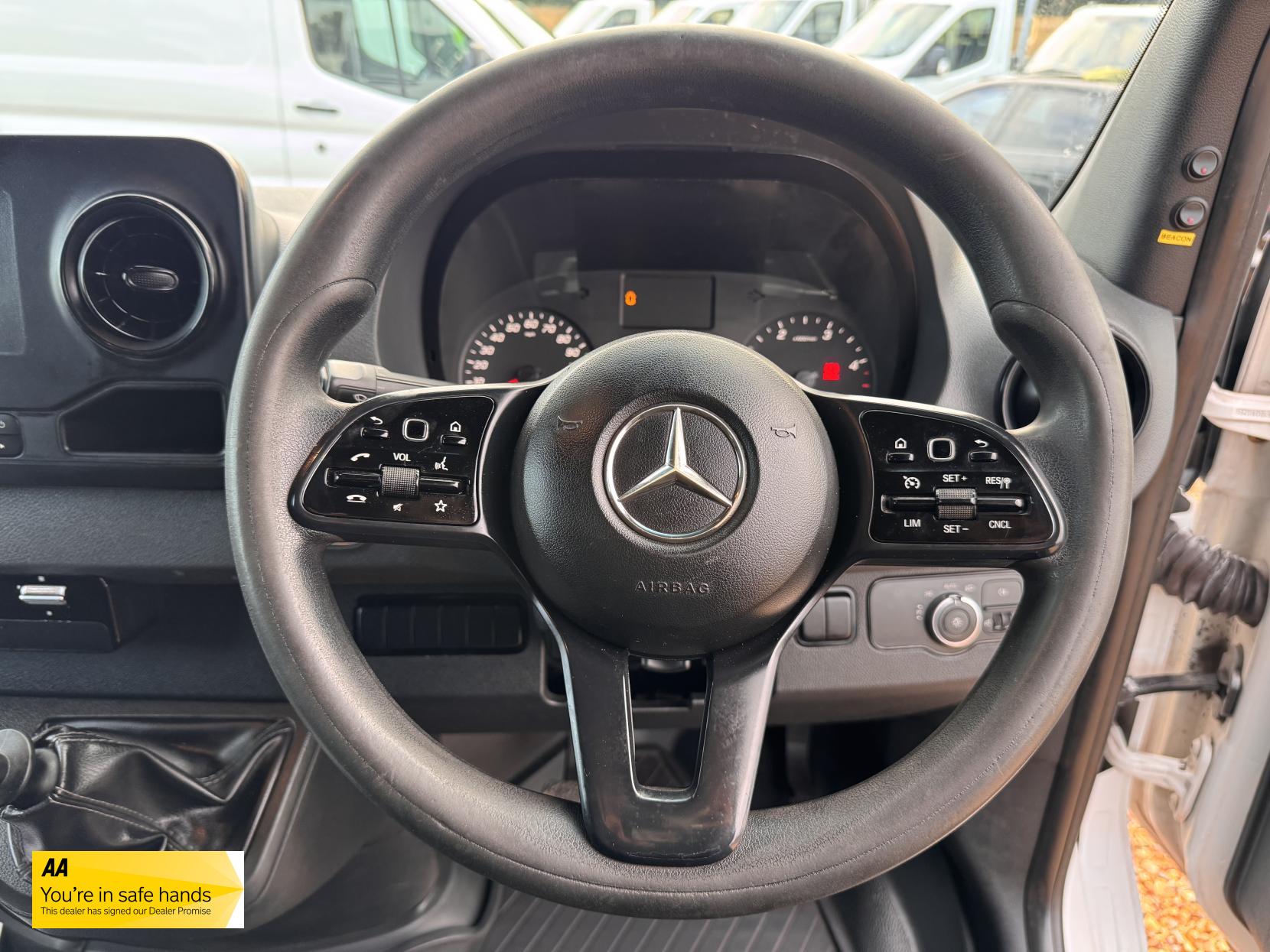 Mercedes-Benz Sprinter 2.1 316 CDI Panel Van 5dr Diesel Manual RWD L2 H2 Euro 6 (163 ps)