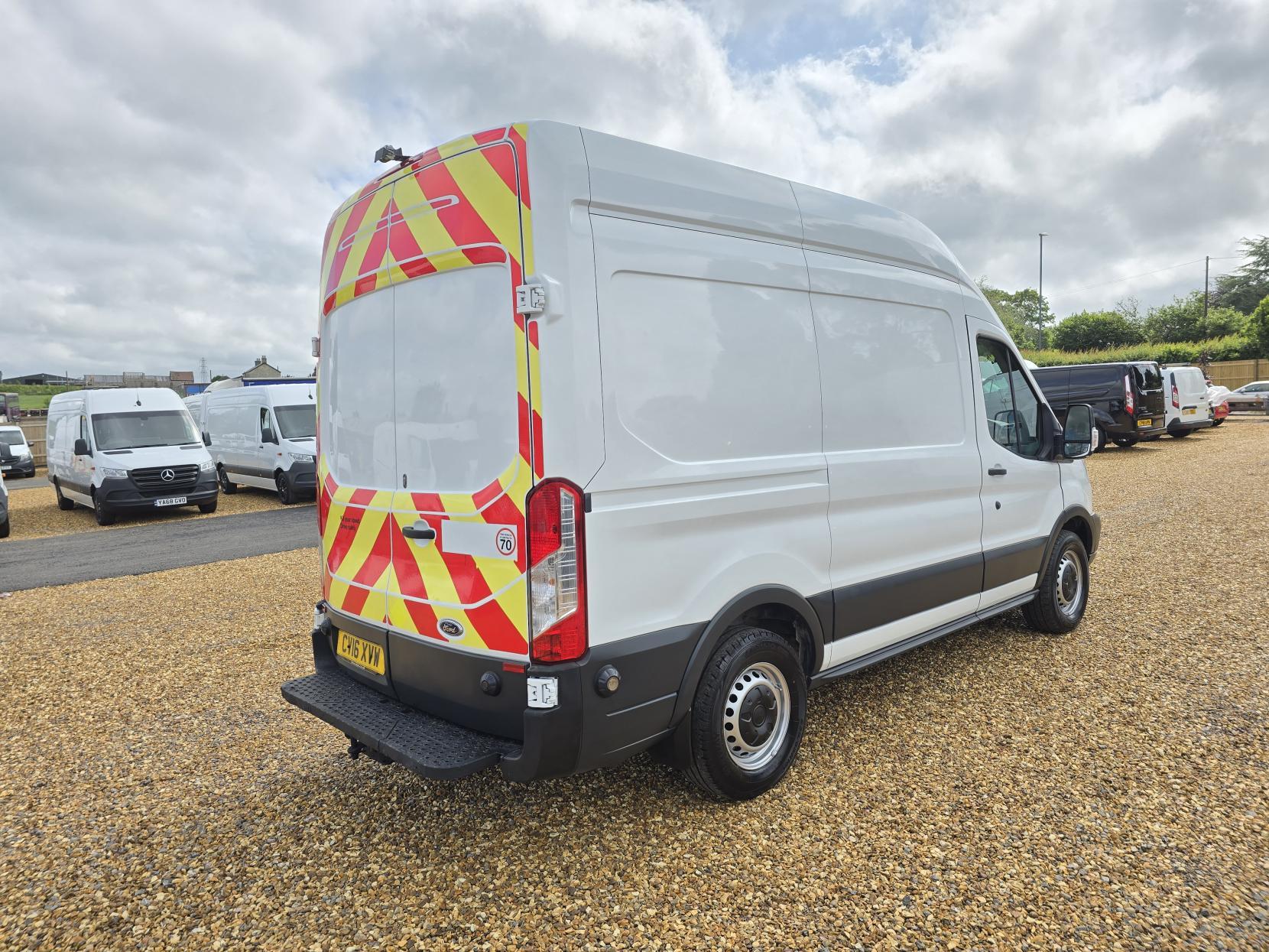 Ford Transit 2.2 TDCi 350 Panel Van 5dr Diesel Manual RWD L2 H3 Euro 5 (155 ps)