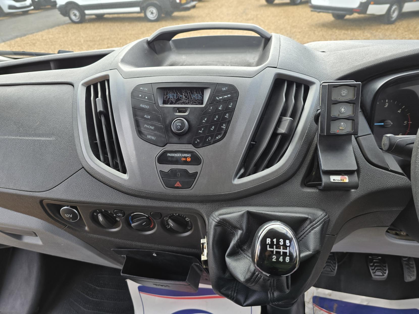 Ford Transit 2.2 TDCi 350 Panel Van 5dr Diesel Manual RWD L2 H3 Euro 5 (155 ps)