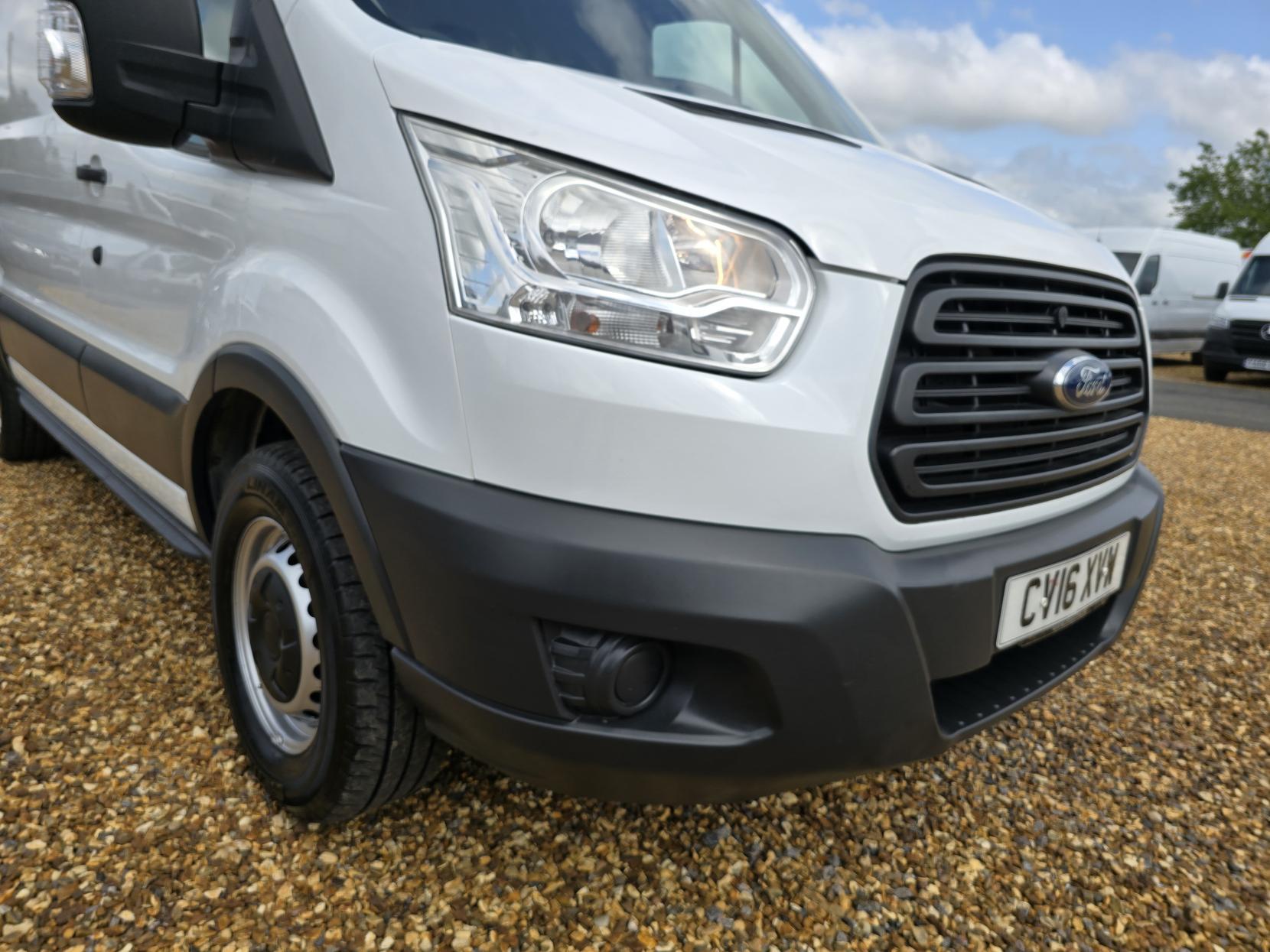 Ford Transit 2.2 TDCi 350 Panel Van 5dr Diesel Manual RWD L2 H3 Euro 5 (155 ps)