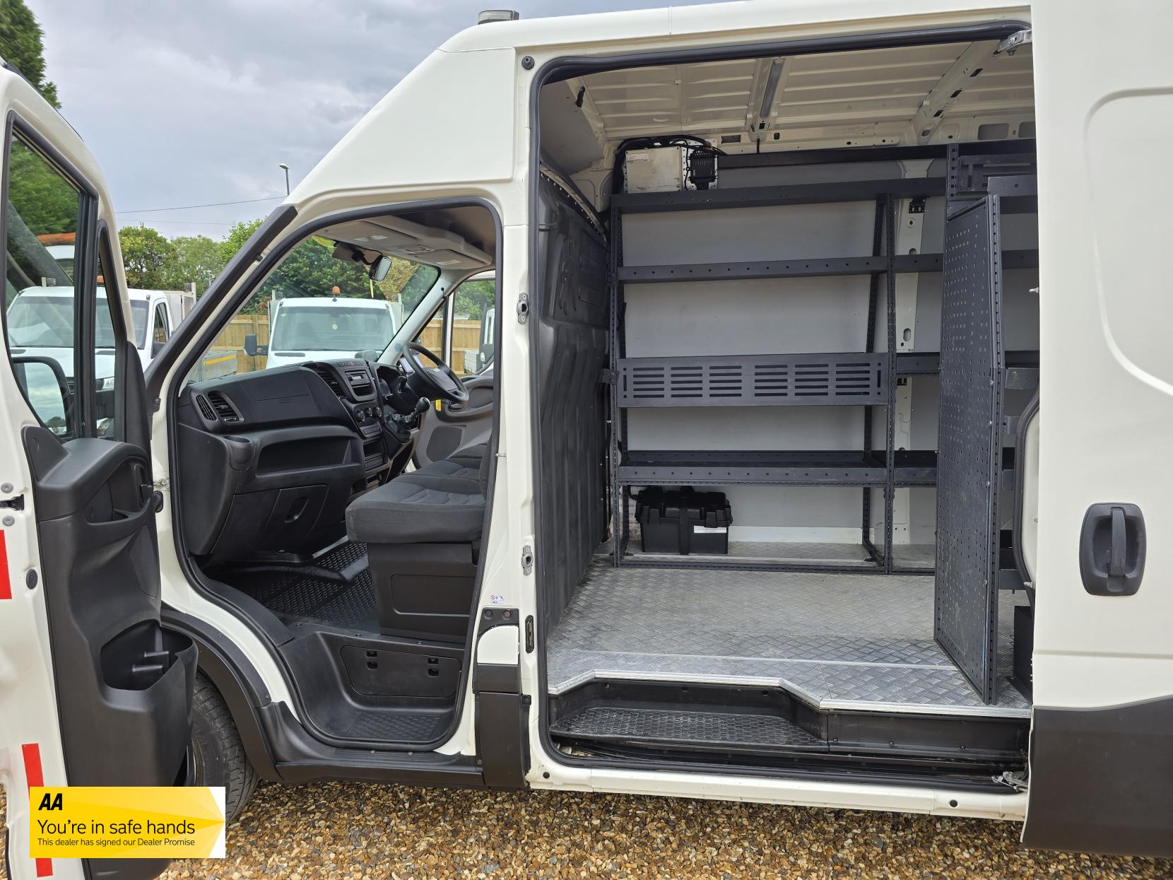 Iveco Daily 2.3D HPI 12V 35S 3520 Panel Van 5dr Diesel Manual MWB Euro 6 (s/s) (116 ps)