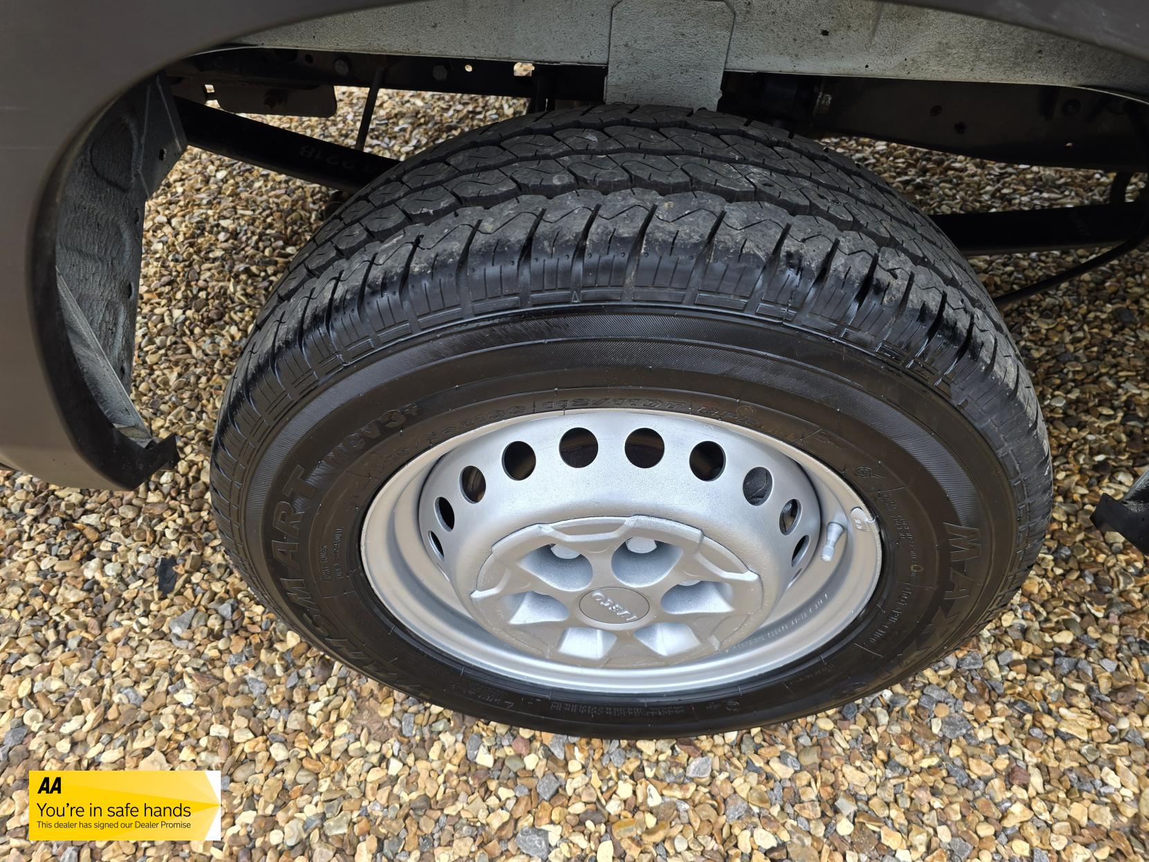 Iveco Daily 2.3D HPI 12V 35S 3520 Panel Van 5dr Diesel Manual MWB Euro 6 (s/s) (116 ps)