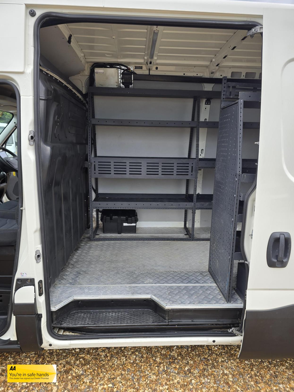 Iveco Daily 2.3D HPI 12V 35S 3520 Panel Van 5dr Diesel Manual MWB Euro 6 (s/s) (116 ps)