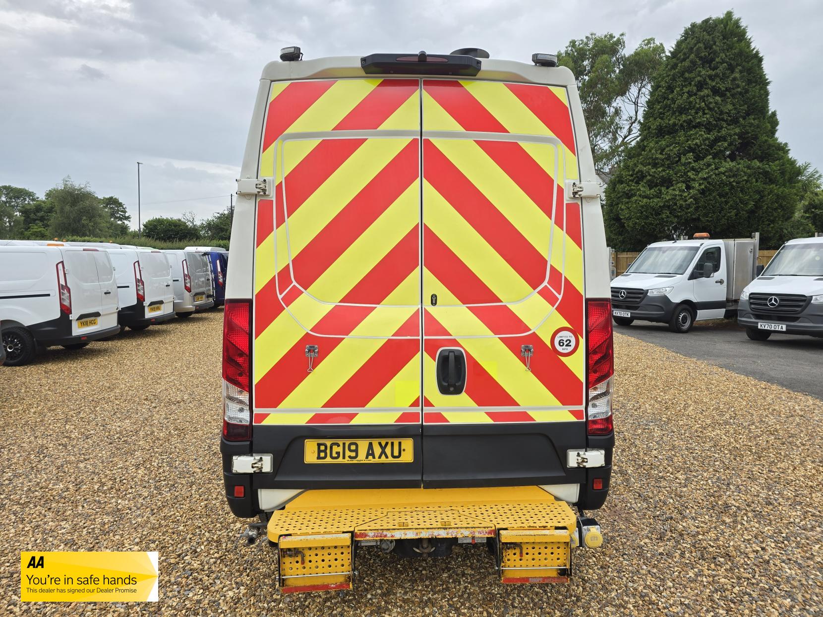 Iveco Daily 2.3D HPI 12V 35S 3520 Panel Van 5dr Diesel Manual MWB Euro 6 (s/s) (116 ps)