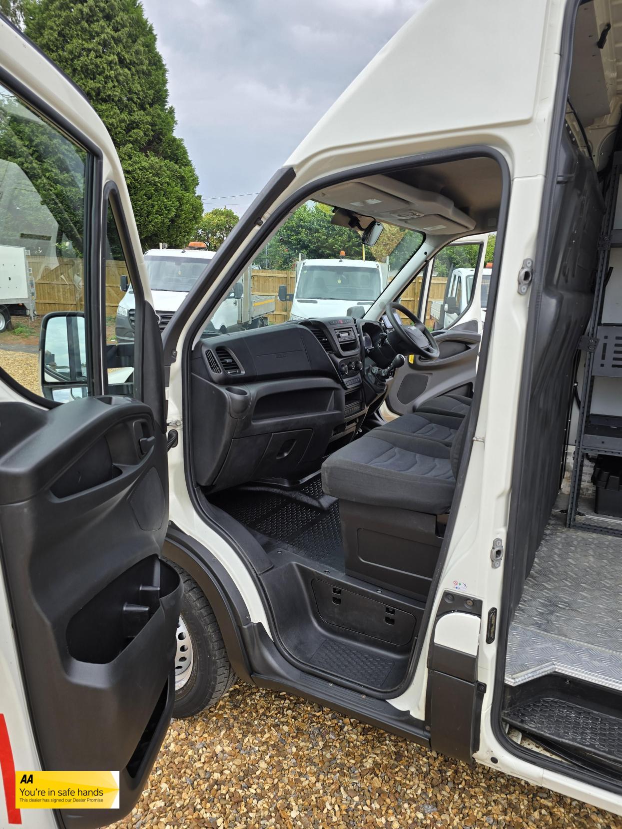 Iveco Daily 2.3D HPI 12V 35S 3520 Panel Van 5dr Diesel Manual MWB Euro 6 (s/s) (116 ps)
