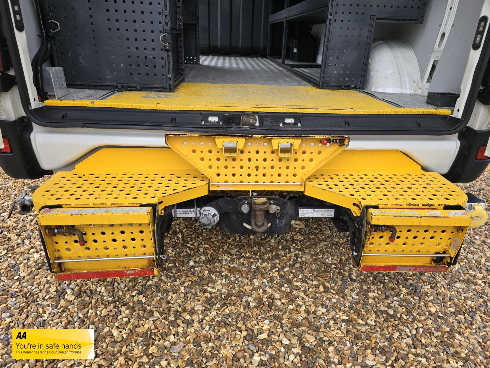Iveco Daily 2.3D HPI 12V 35S 3520 Panel Van 5dr Diesel Manual MWB Euro 6 (s/s) (116 ps)