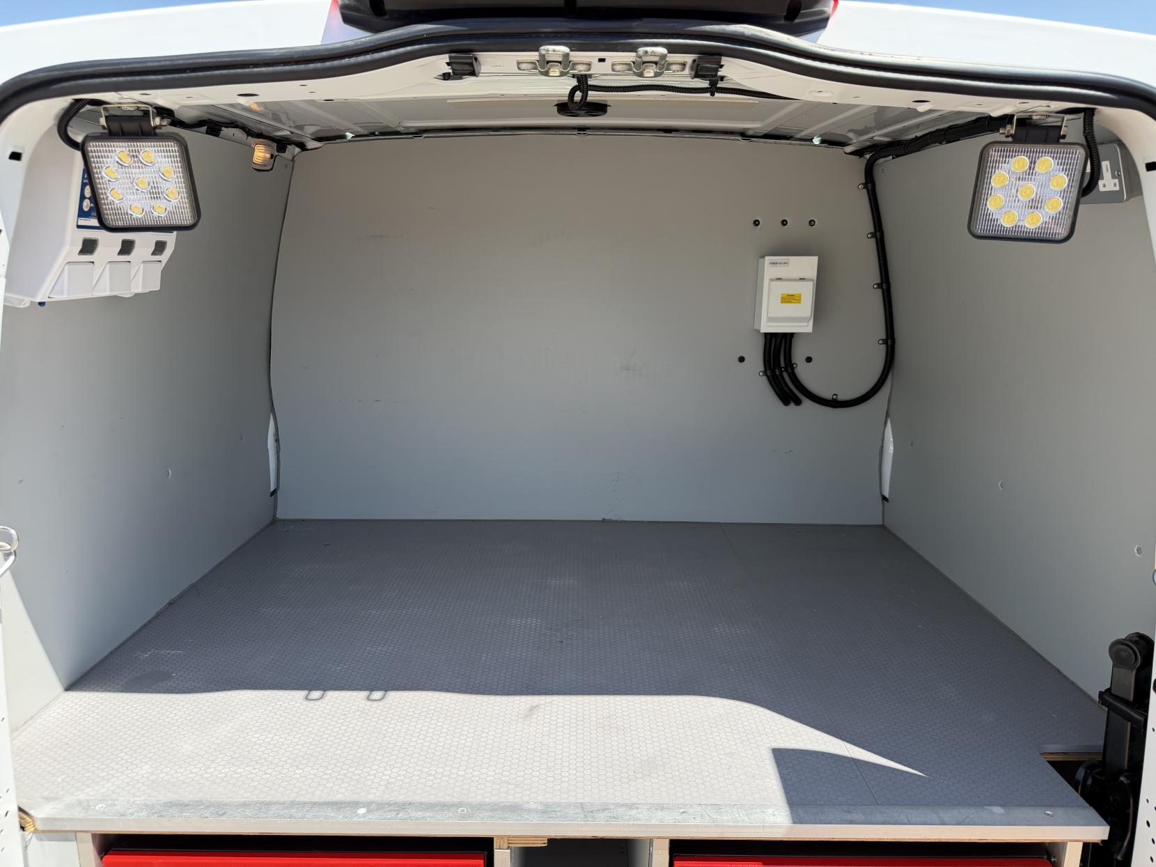 2021 Mercedes-Benz Vito 1.7 114 CDI Progressive Panel Van 5dr Diesel Manual FWD L2 Euro 6 (s/s) (LWB) (136 ps) - Thumbnail 32