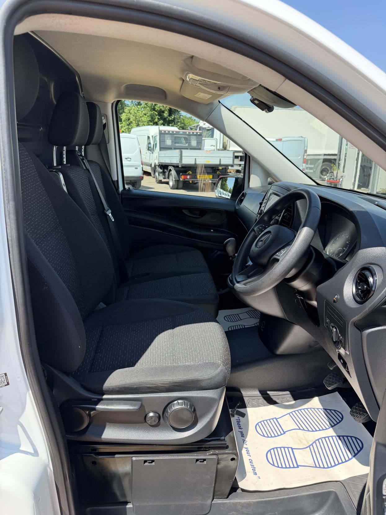2021 Mercedes-Benz Vito 1.7 114 CDI Progressive Panel Van 5dr Diesel Manual FWD L2 Euro 6 (s/s) (LWB) (136 ps) - Thumbnail 15