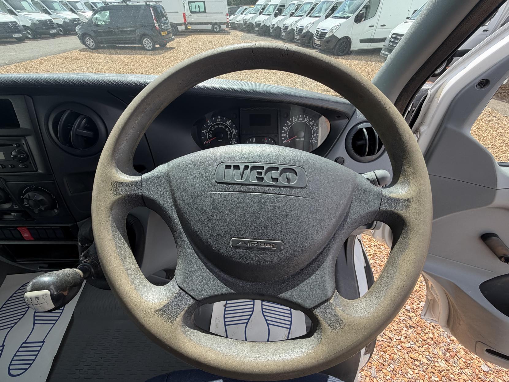 2007 Iveco Daily 3.0 TD 35C15 Chassis Cab 2dr Diesel Manual L2 (144 bhp) - Thumbnail 15