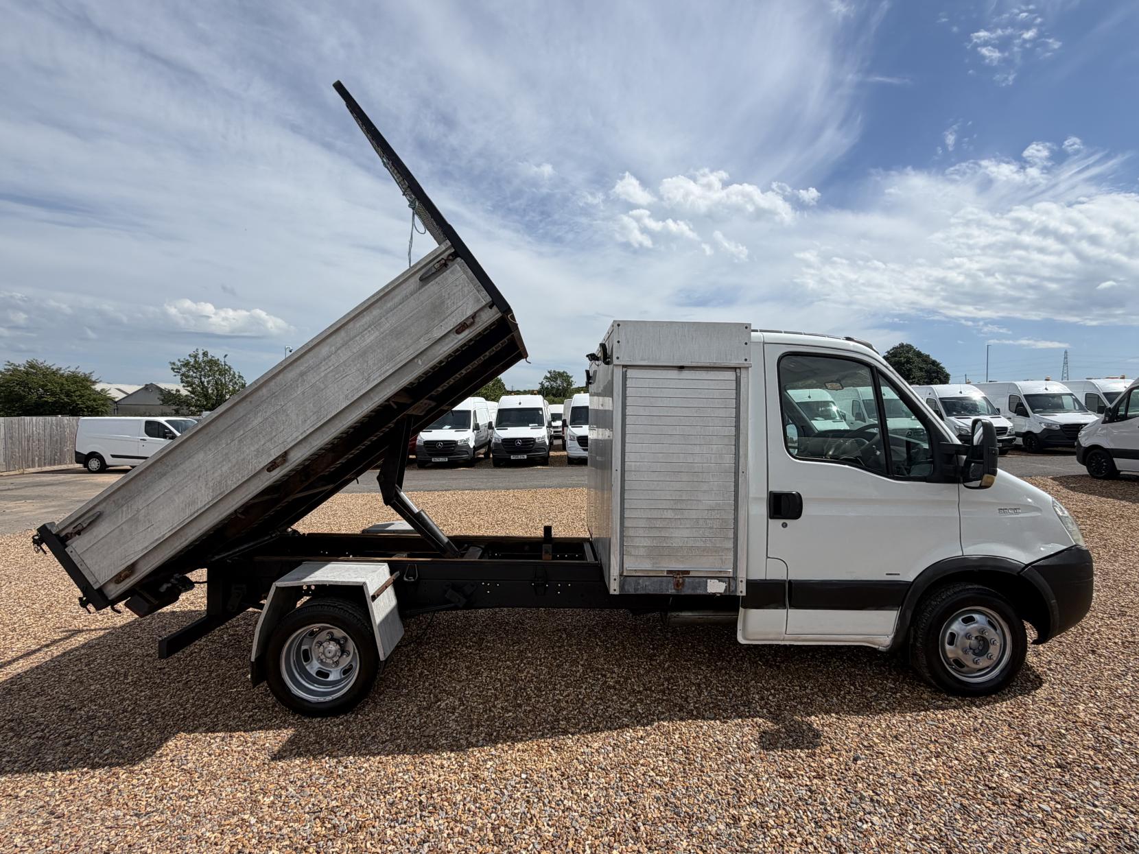 2007 Iveco Daily 3.0 TD 35C15 Chassis Cab 2dr Diesel Manual L2 (144 bhp) - Thumbnail 10