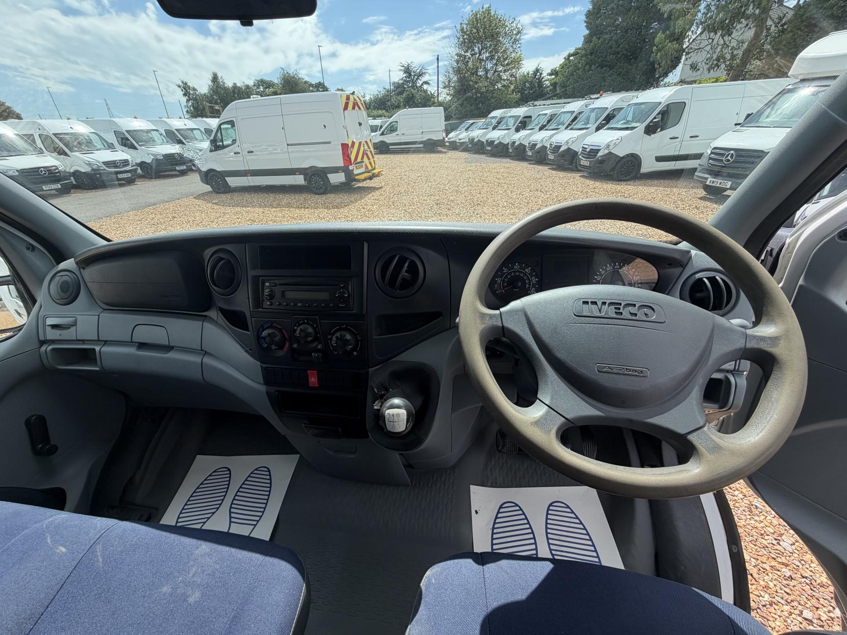 2007 Iveco Daily 3.0 TD 35C15 Chassis Cab 2dr Diesel Manual L2 (144 bhp) - Thumbnail 2