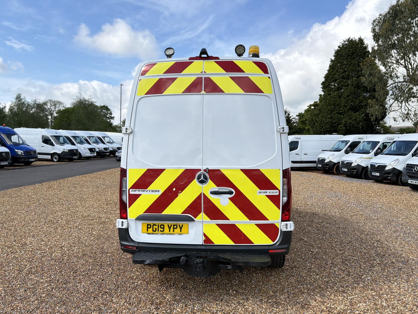 2019 Mercedes-Benz Sprinter 2.1 316 CDI Panel Van 5dr Diesel Manual RWD L2 H2 Euro 6 (163 ps) - Thumbnail 7