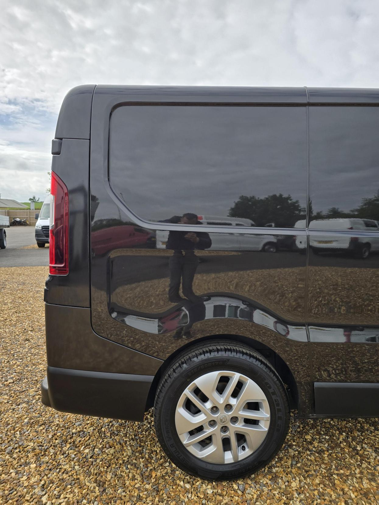 Renault Trafic 1.6 dCi ENERGY 27 Sport Nav Panel Van 5dr Diesel Manual SWB Standard Roof Euro 6 (s/s) (125 ps)