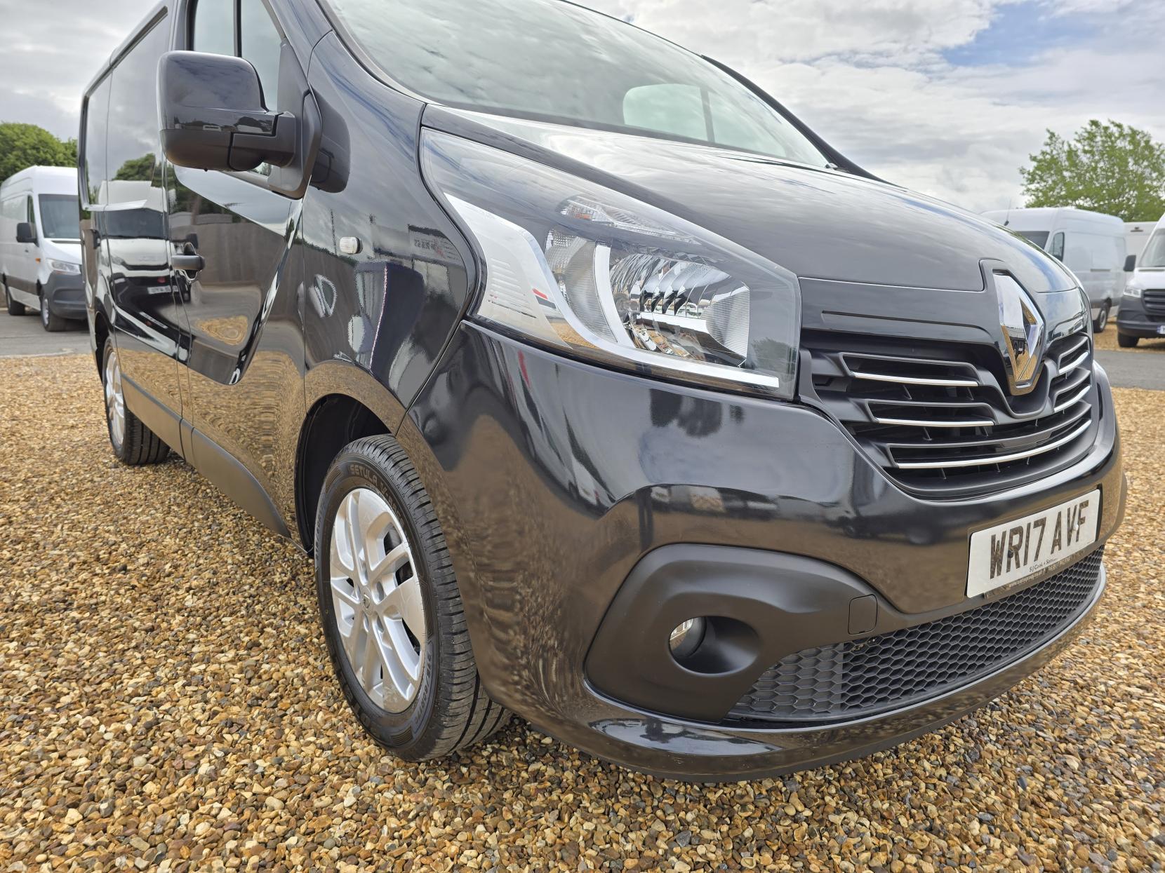Renault Trafic 1.6 dCi ENERGY 27 Sport Nav Panel Van 5dr Diesel Manual SWB Standard Roof Euro 6 (s/s) (125 ps)