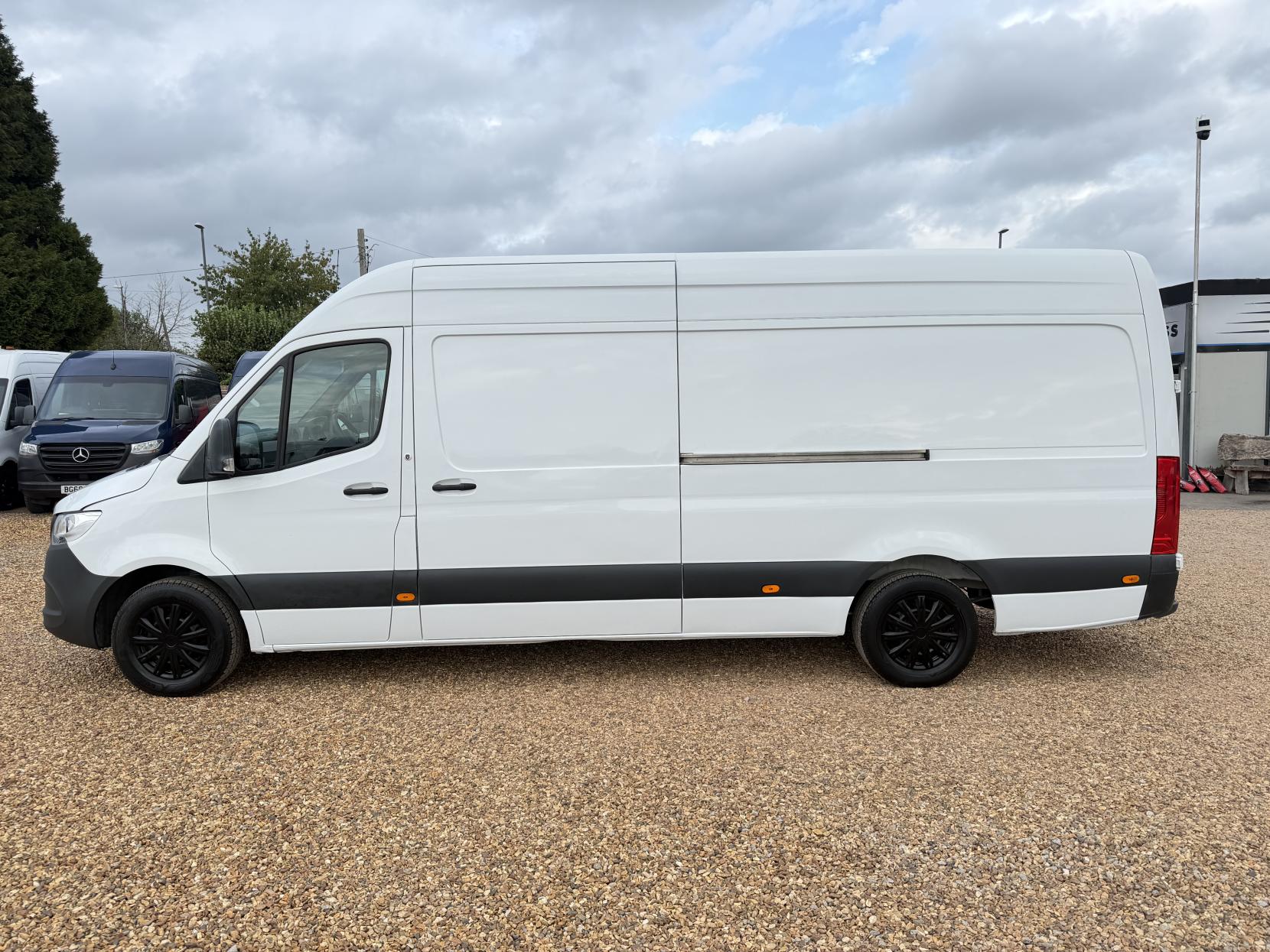 2020 Mercedes-Benz Sprinter 2.1 314 CDI Panel Van 5dr Diesel Manual RWD L3 H2 Euro 6 (143 ps) - Thumbnail 8