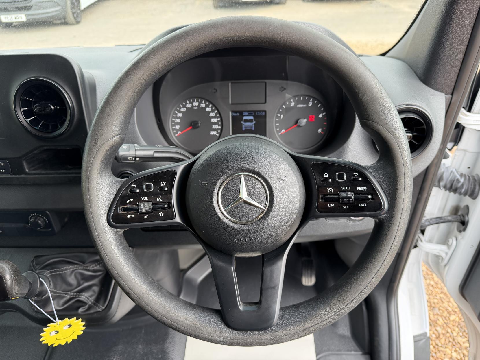 2020 Mercedes-Benz Sprinter 2.1 314 CDI Panel Van 5dr Diesel Manual RWD L3 H2 Euro 6 (143 ps) - Thumbnail 16
