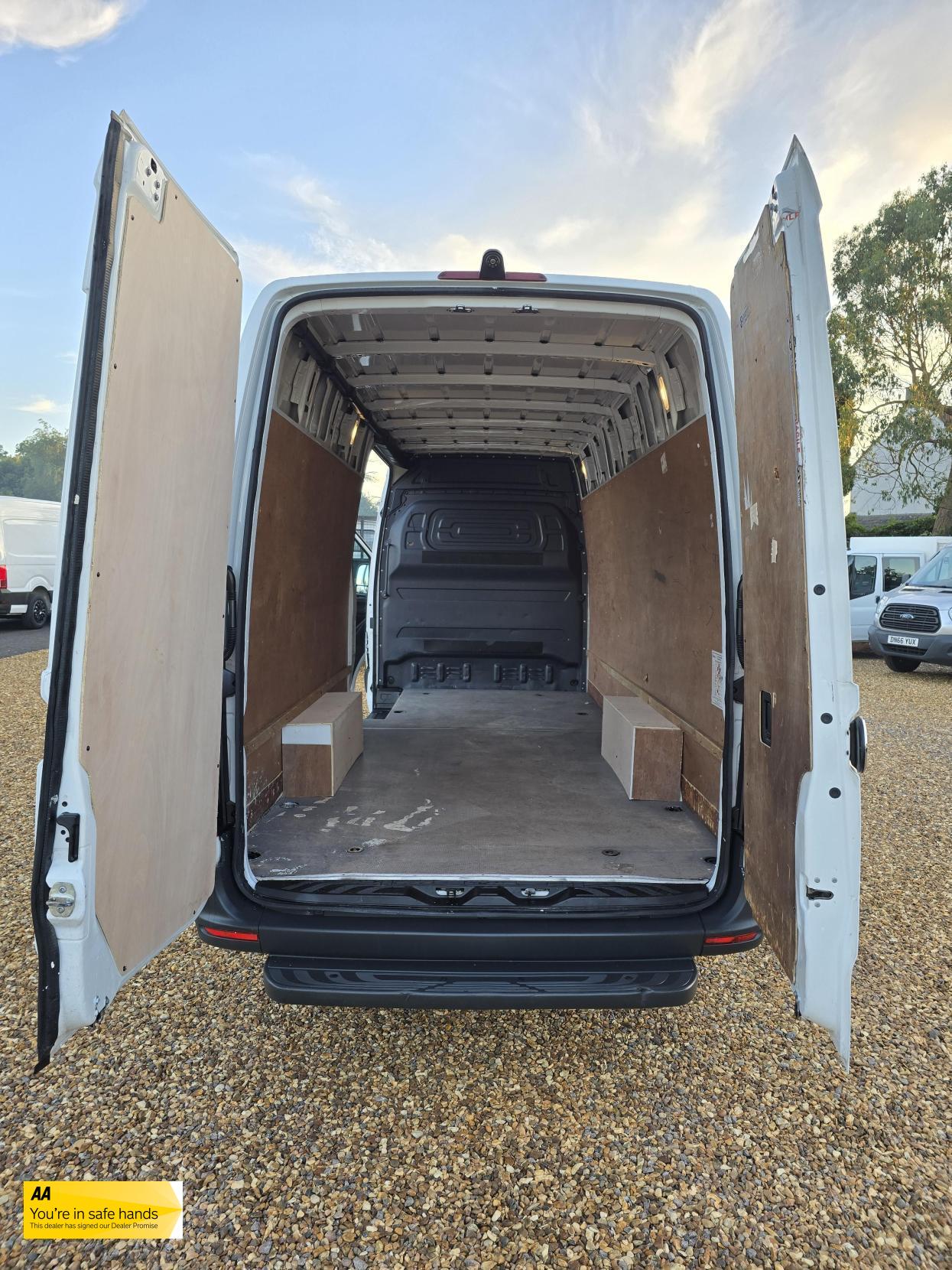 Mercedes-Benz Sprinter 2.1 311 CDI Panel Van 5dr Diesel Manual RWD L3 H2 Euro 6 (114 ps)