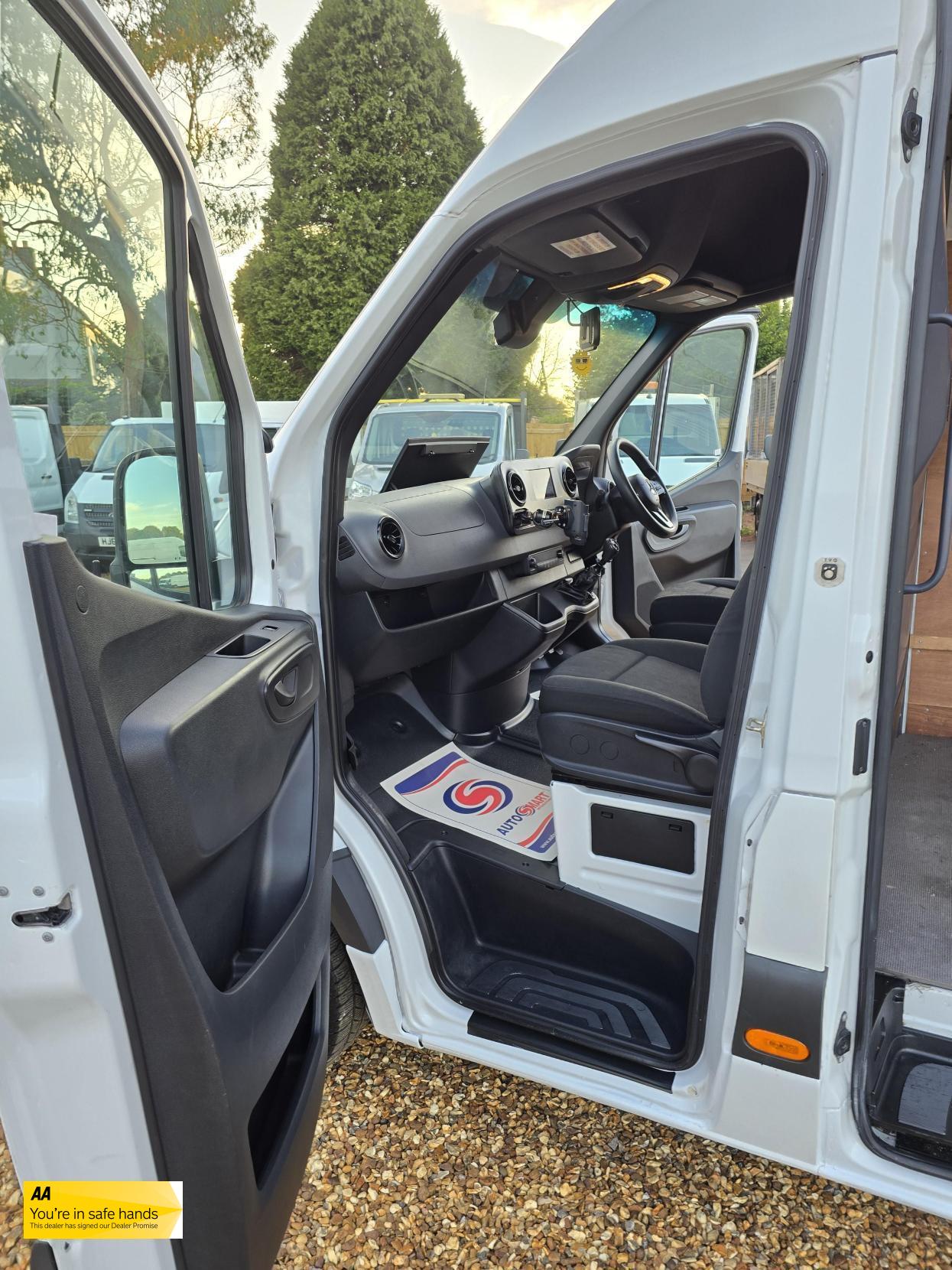 Mercedes-Benz Sprinter 2.1 311 CDI Panel Van 5dr Diesel Manual RWD L3 H2 Euro 6 (114 ps)
