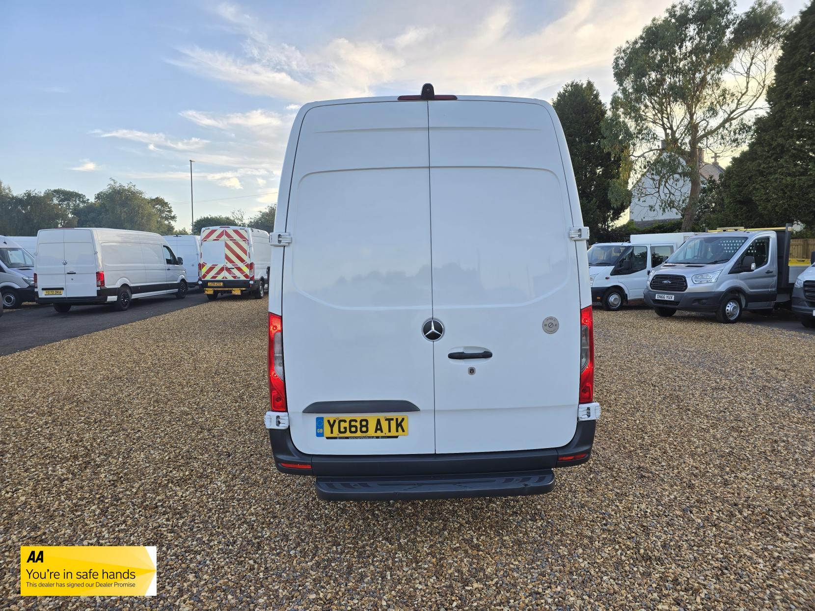 Mercedes-Benz Sprinter 2.1 311 CDI Panel Van 5dr Diesel Manual RWD L3 H2 Euro 6 (114 ps)