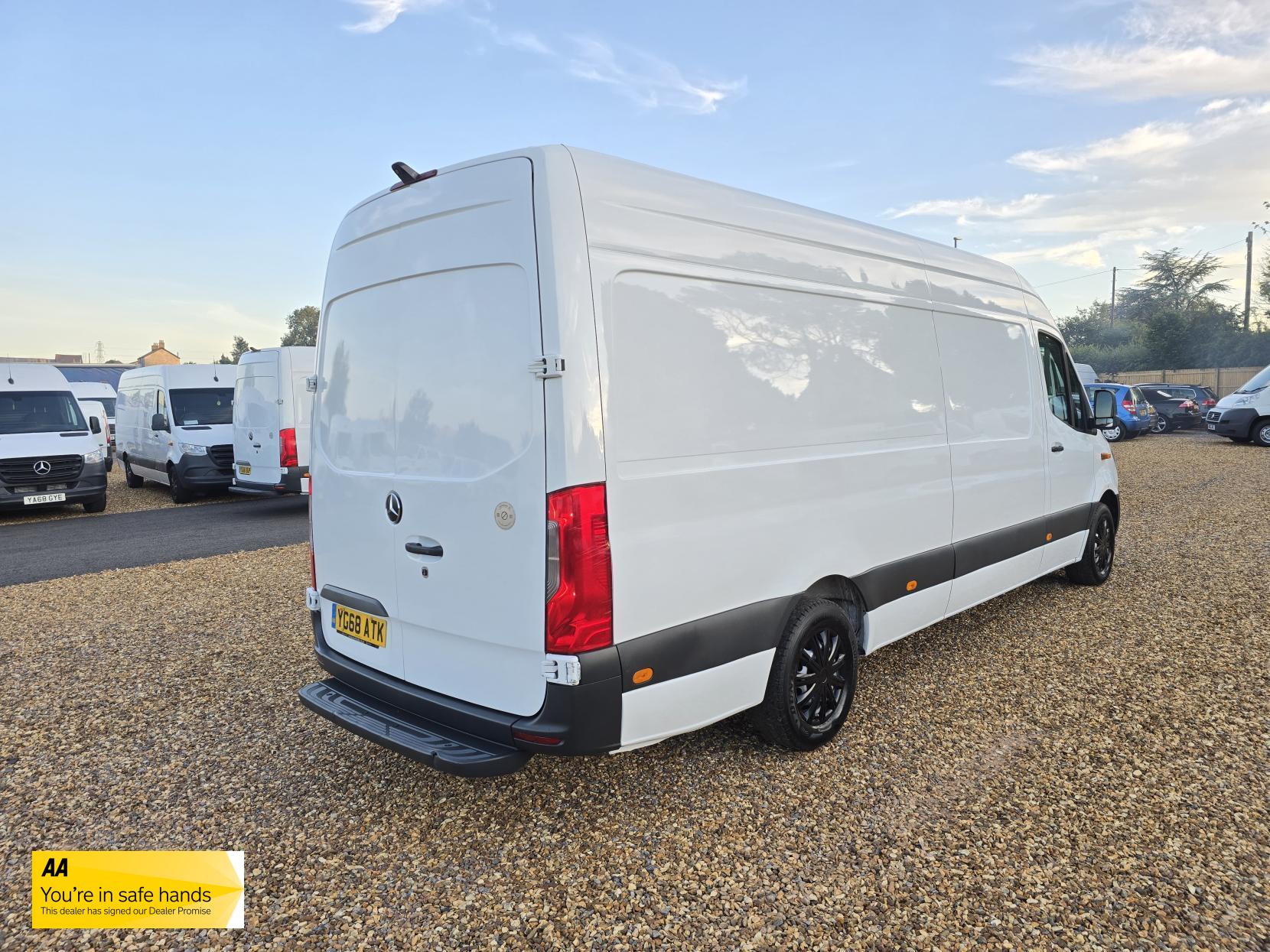Mercedes-Benz Sprinter 2.1 311 CDI Panel Van 5dr Diesel Manual RWD L3 H2 Euro 6 (114 ps)