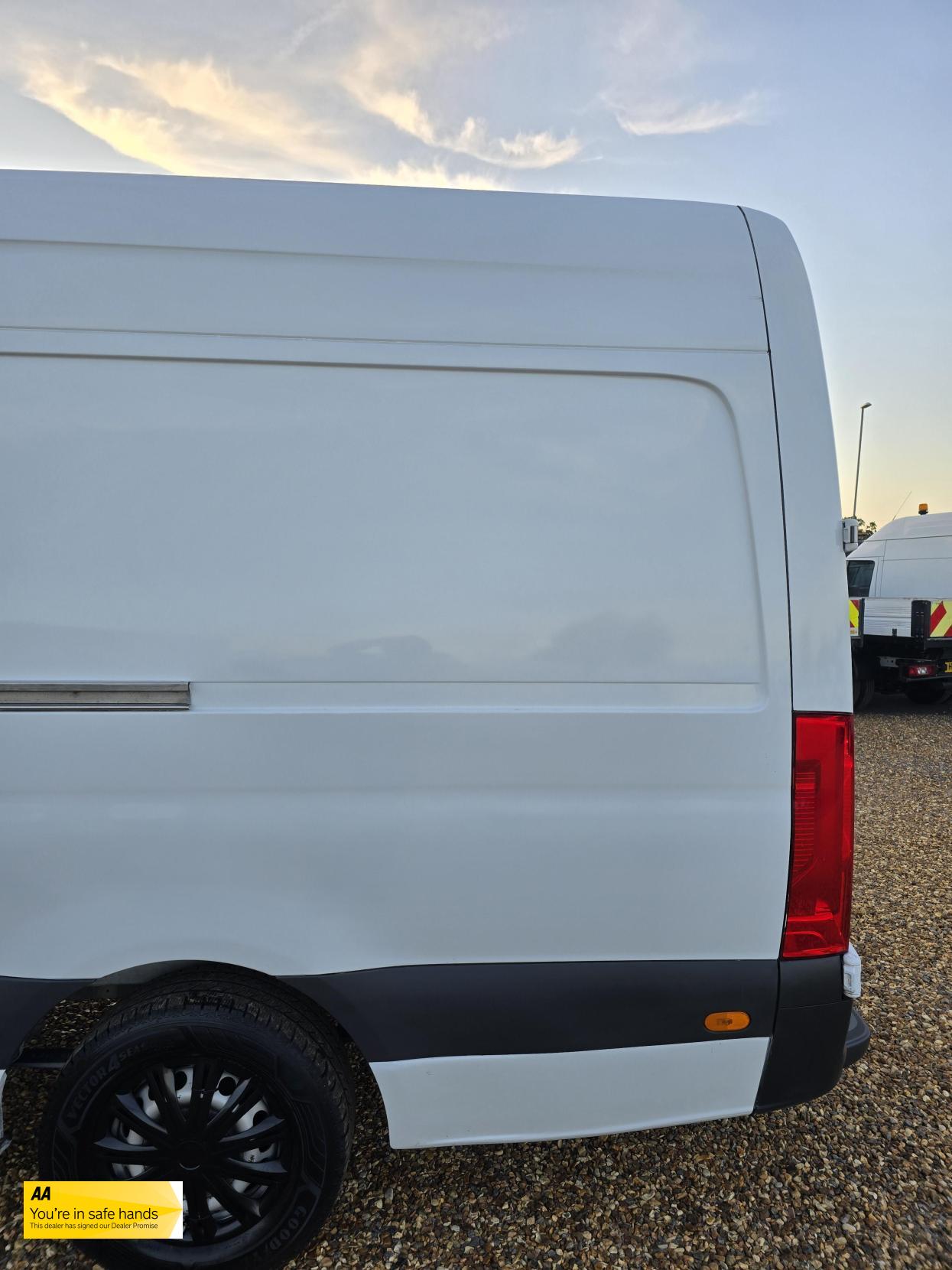 Mercedes-Benz Sprinter 2.1 311 CDI Panel Van 5dr Diesel Manual RWD L3 H2 Euro 6 (114 ps)